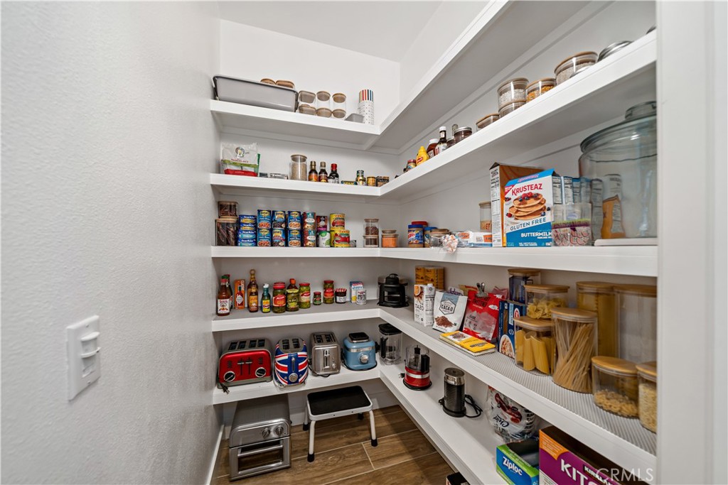 Ladera Ranch, California, 92694, United States, 4 Bedrooms Bedrooms, ,3 BathroomsBathrooms,Residential,For Sale,2000318