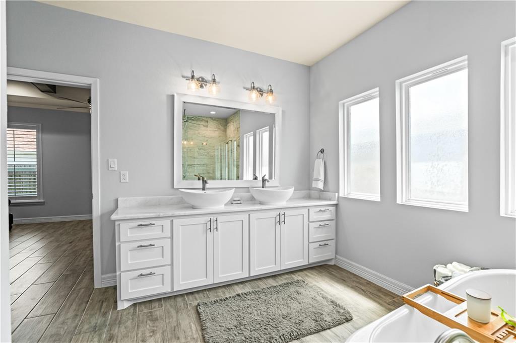 Corpus Christi, Texas, 78418, United States, 5 Bedrooms Bedrooms, ,3 BathroomsBathrooms,Residential,For Sale,1847256