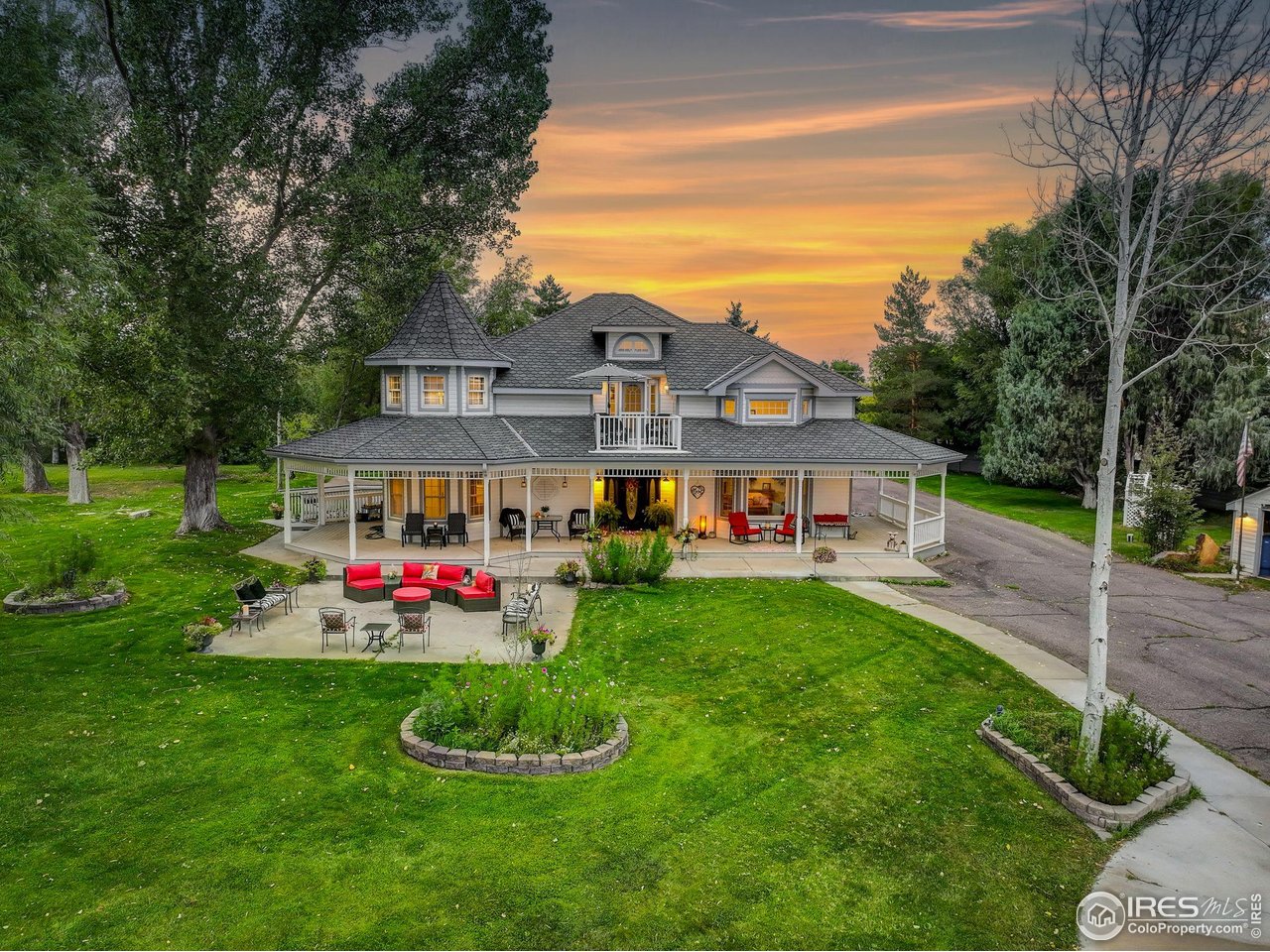 Lafayette, Colorado, 80026, United States, 5 Bedrooms Bedrooms, ,5 BathroomsBathrooms,Residential,For Sale,1991447