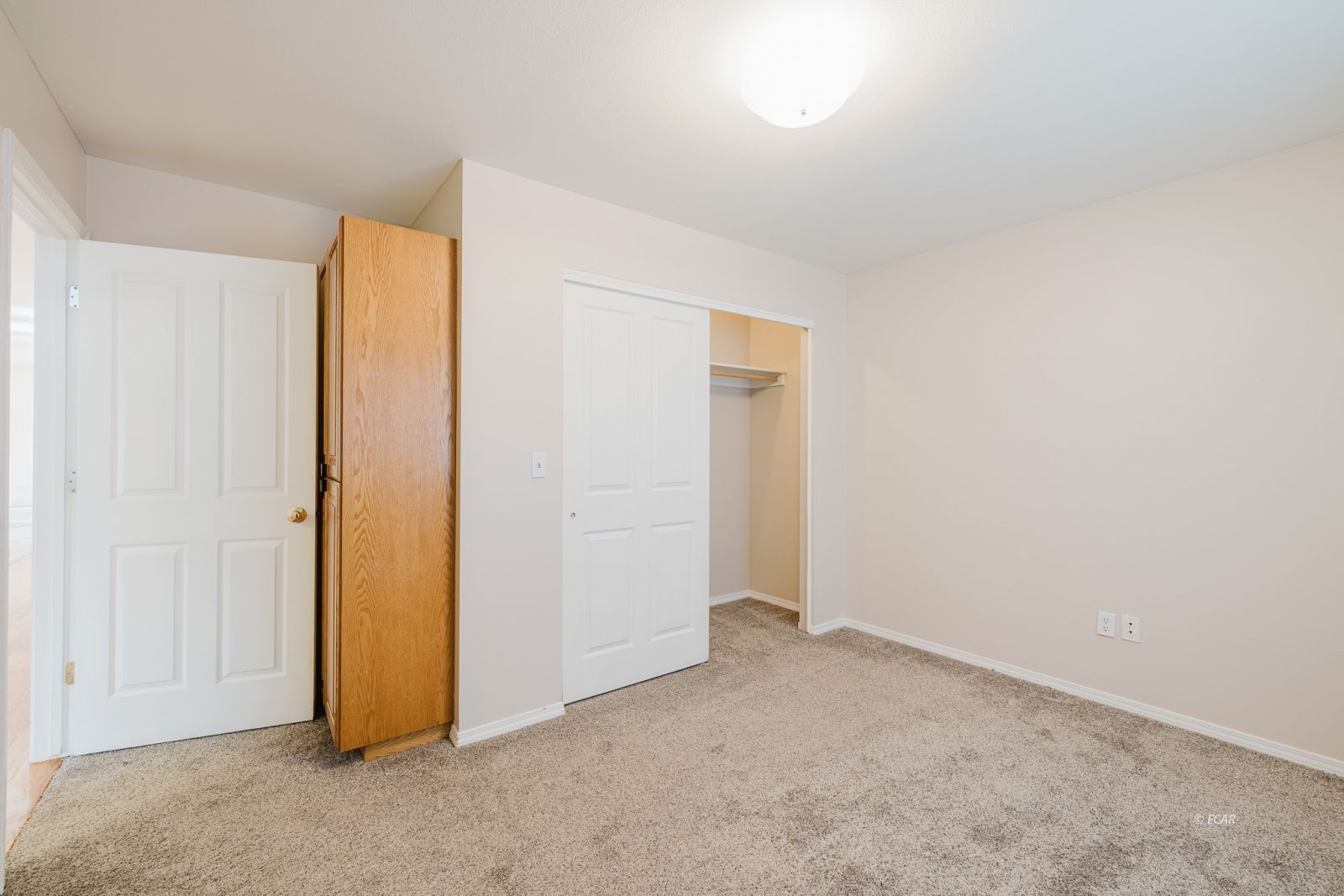 Elko, Nevada, 89801, United States, 5 Bedrooms Bedrooms, ,3 BathroomsBathrooms,Residential,For Sale,1906097