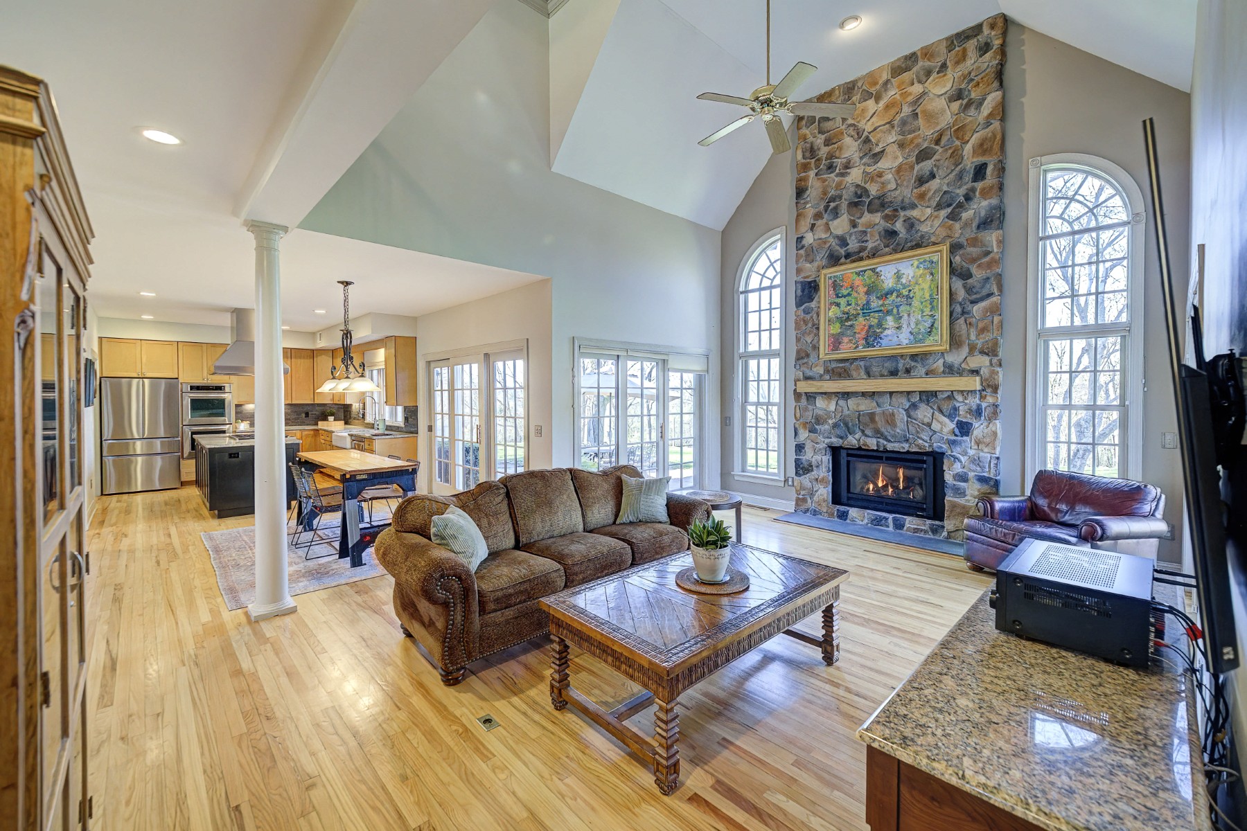  Meticulous ?Hill View Farms? Neighborhood Colonial - 物件實景