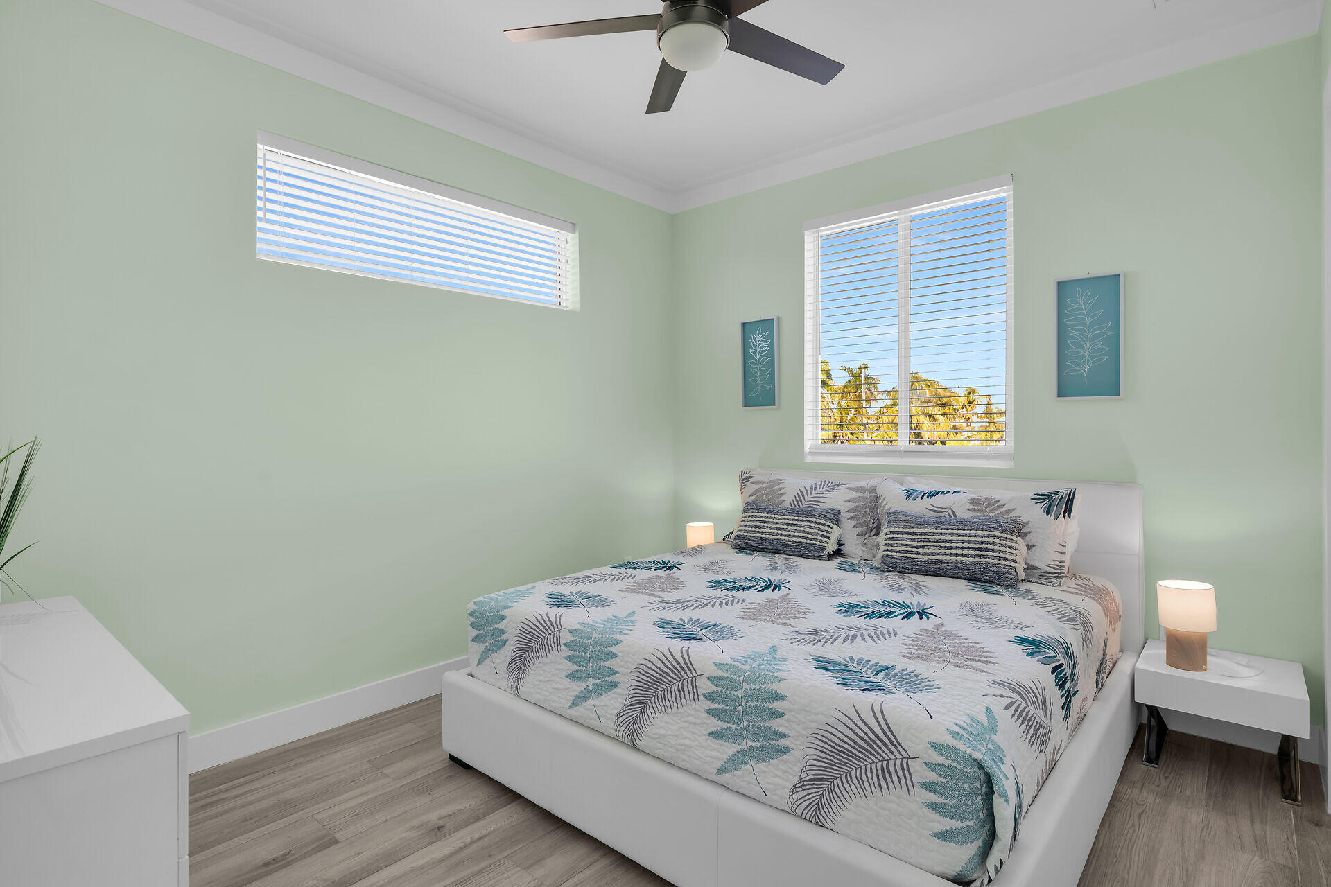 MARATHON, Florida, 33050, United States, 4 Bedrooms Bedrooms, ,4 BathroomsBathrooms,Residential,For Sale,1994527