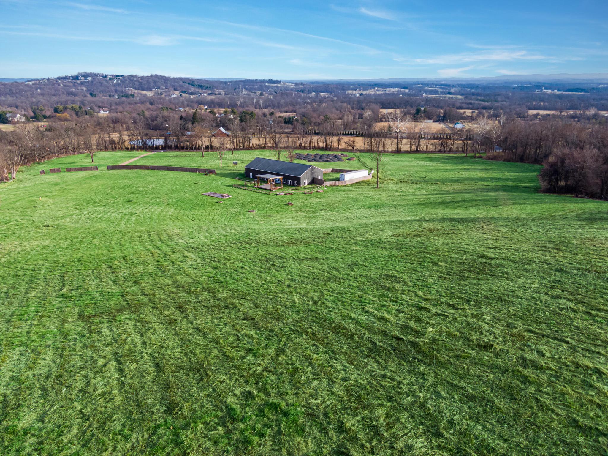  34266 Williams Gap Road, Round Hill, VA, 20141 - 物件實景