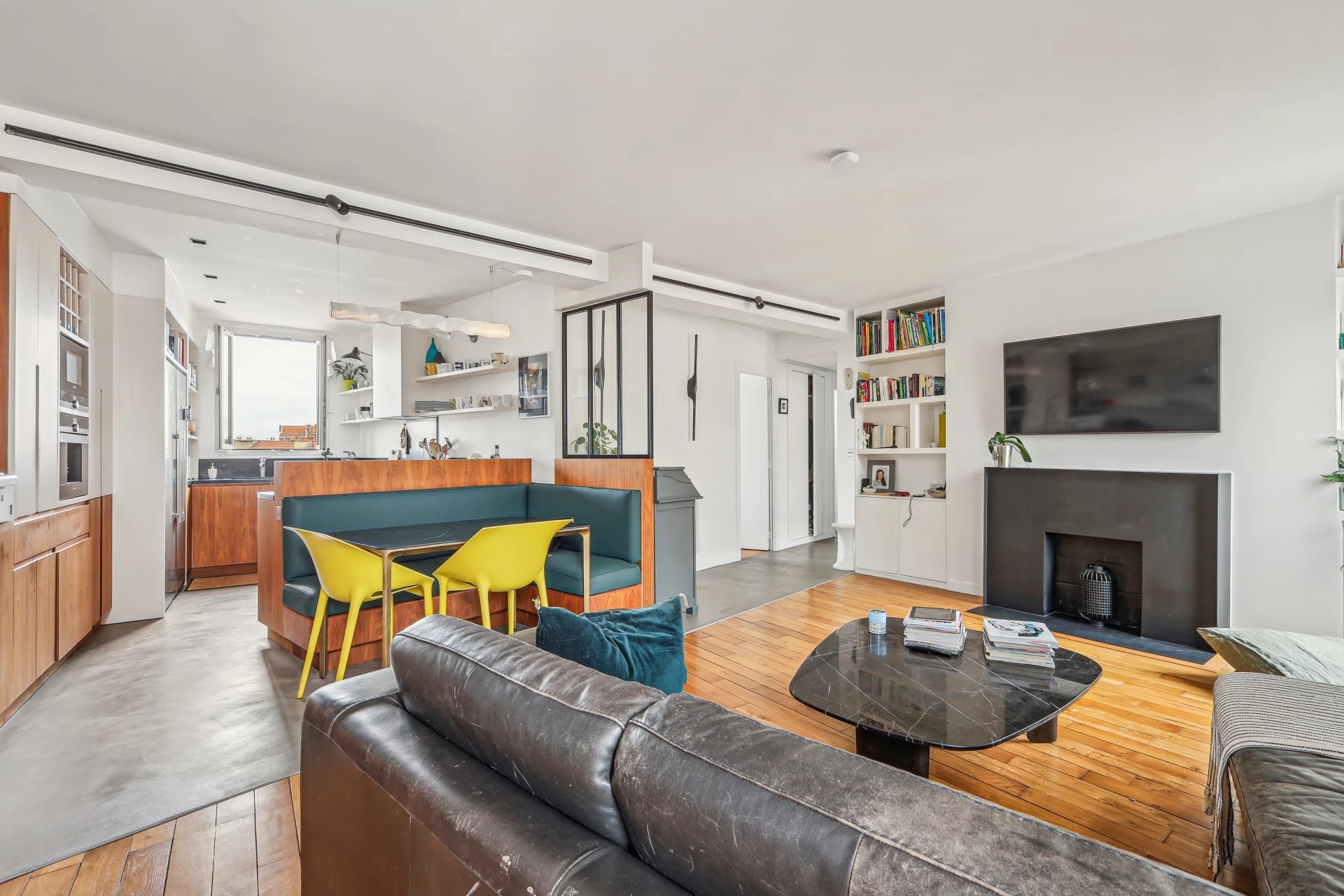 Boulogne-Billancourt, Île-de-France, 92100, FR, 2 Bedrooms Bedrooms, ,2 BathroomsBathrooms,Residential,For Sale,1668545
