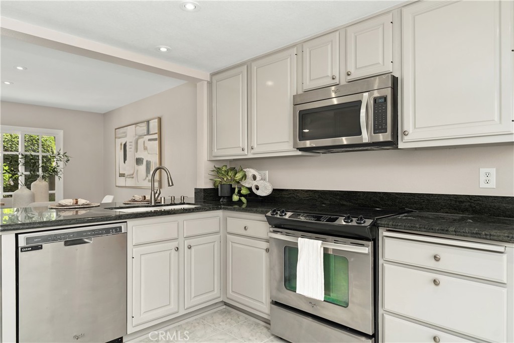 Huntington Beach, California, 92646, United States, 4 Bedrooms Bedrooms, ,3 BathroomsBathrooms,Residential,For Sale,1906442