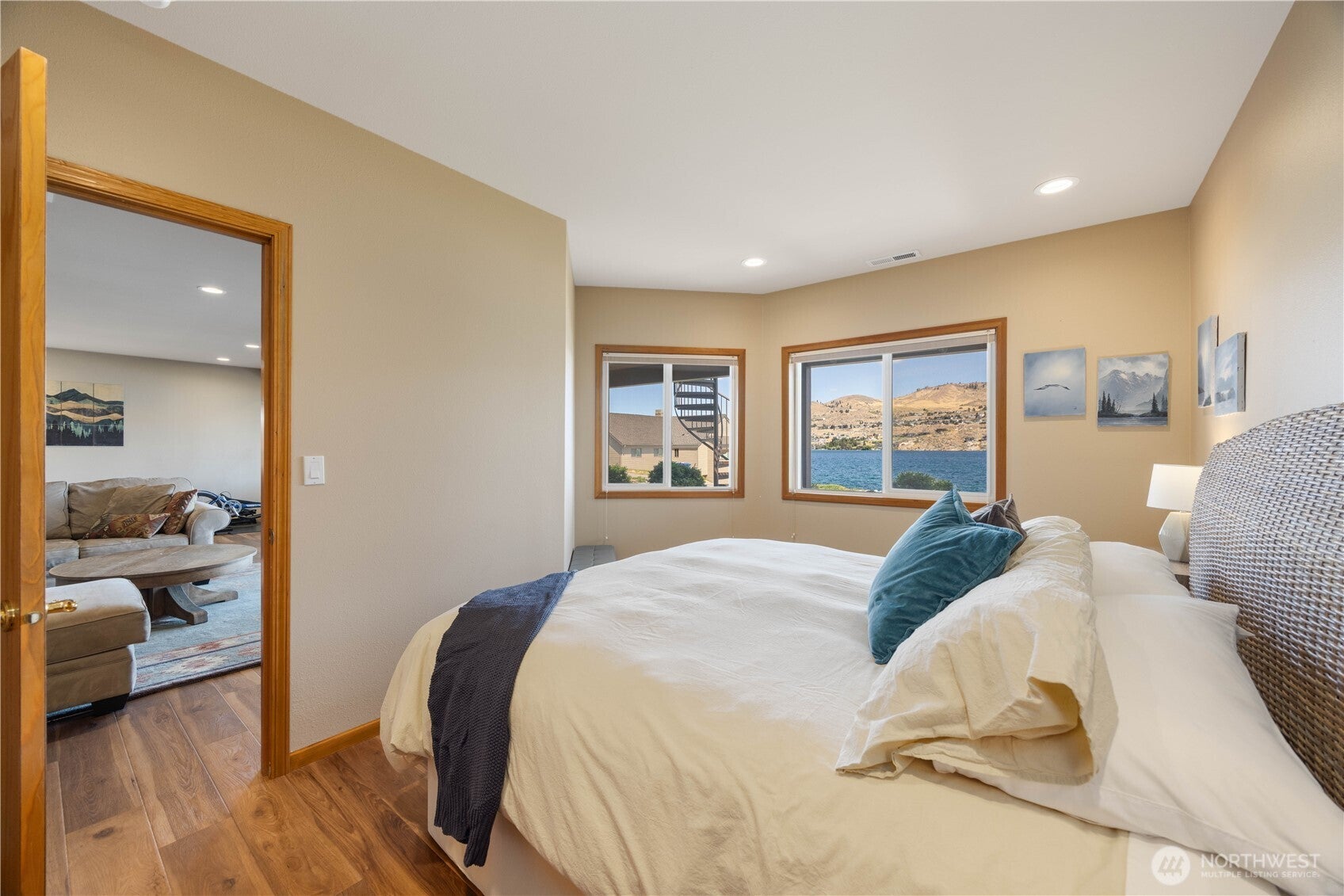 Chelan, Washington, 98816, United States, 5 Bedrooms Bedrooms, ,3 BathroomsBathrooms,Residential,For Sale,1896644