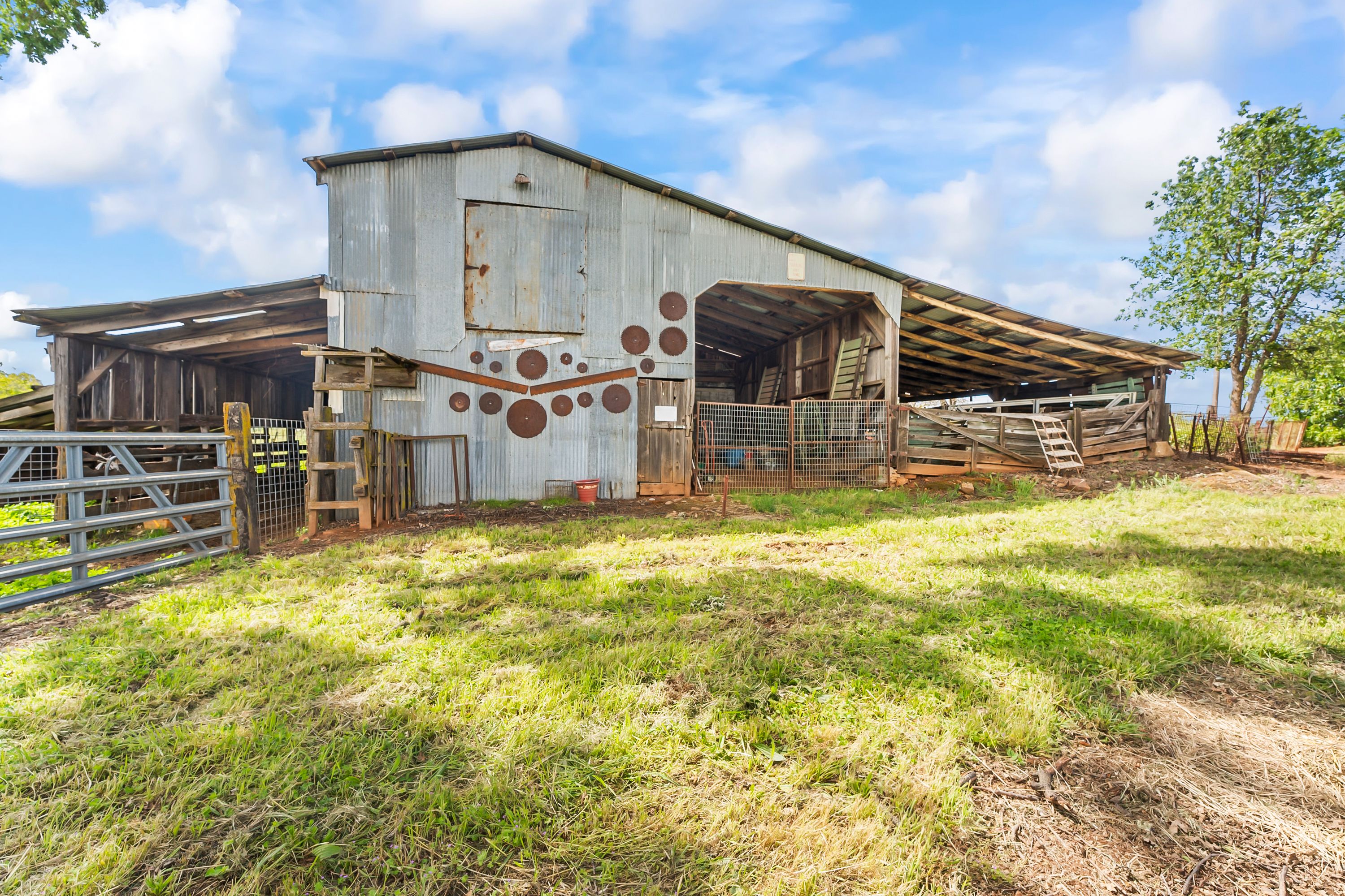  107 Acres - Seasonal Creek - Legacy - 物件實景