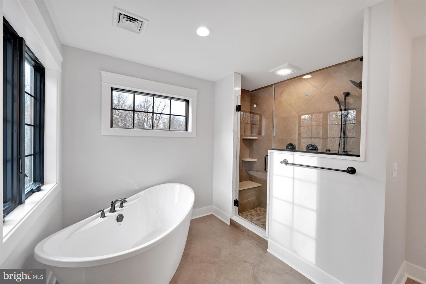 NEW CUMBERLAND, Pennsylvania, 17070, United States, 4 Bedrooms Bedrooms, ,4 BathroomsBathrooms,Residential,For Sale,2005411