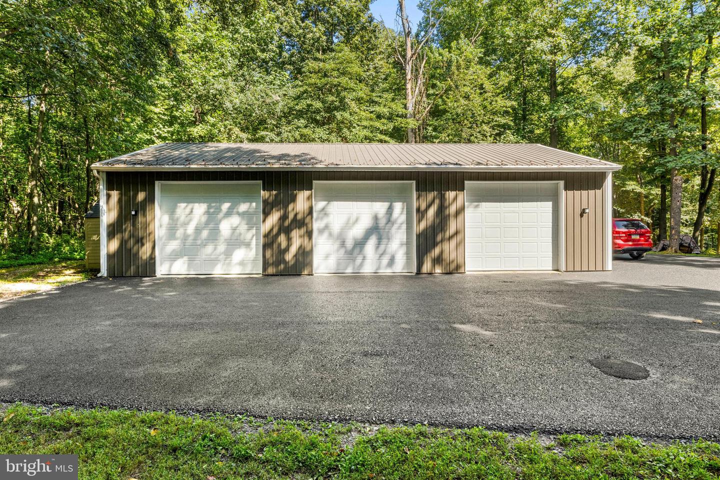 Spring Grove, Pennsylvania, 17362, United States, 3 Bedrooms Bedrooms, ,3 BathroomsBathrooms,Residential,For Sale,1827920