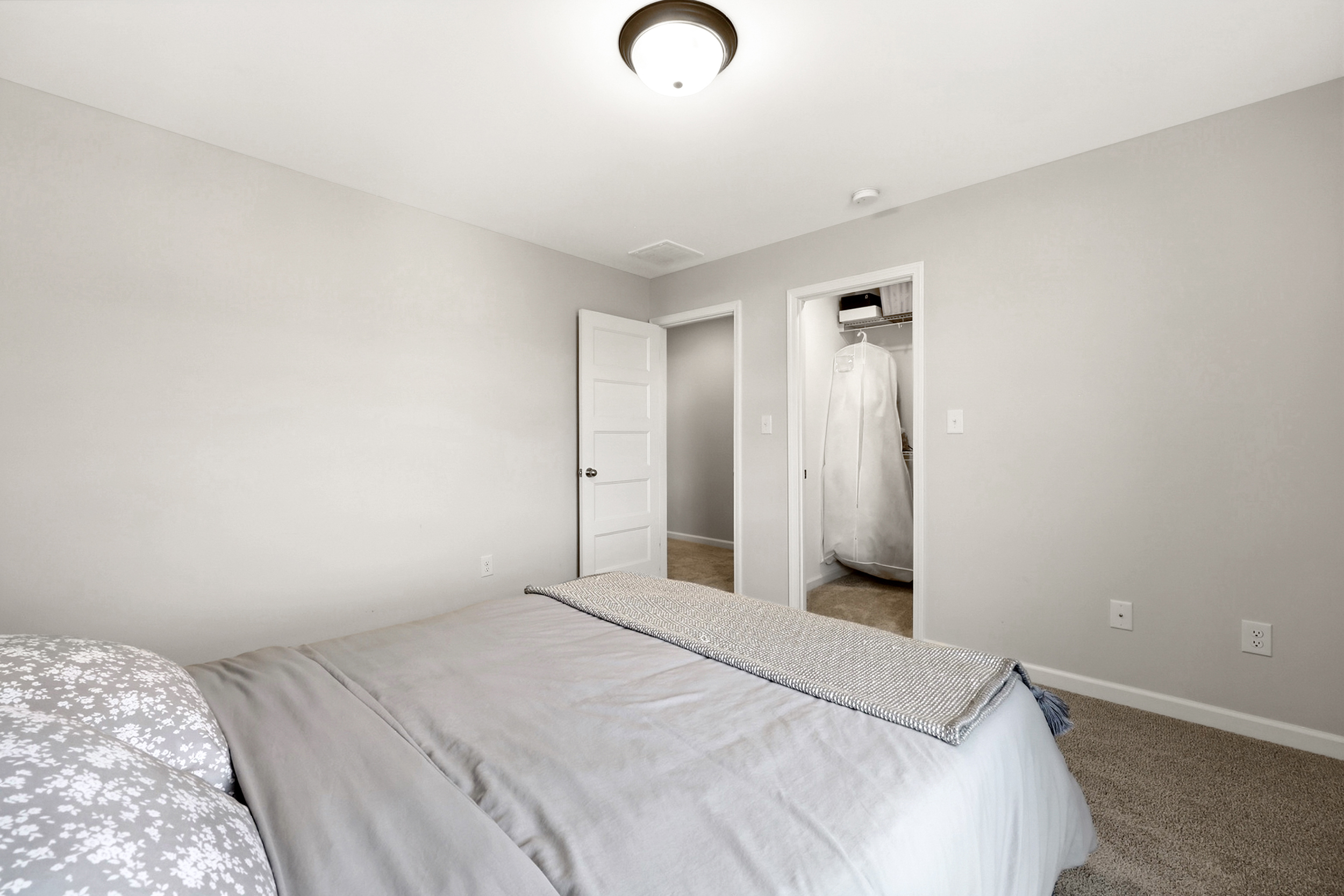  141 Meadowcrest Drive - 物件實景