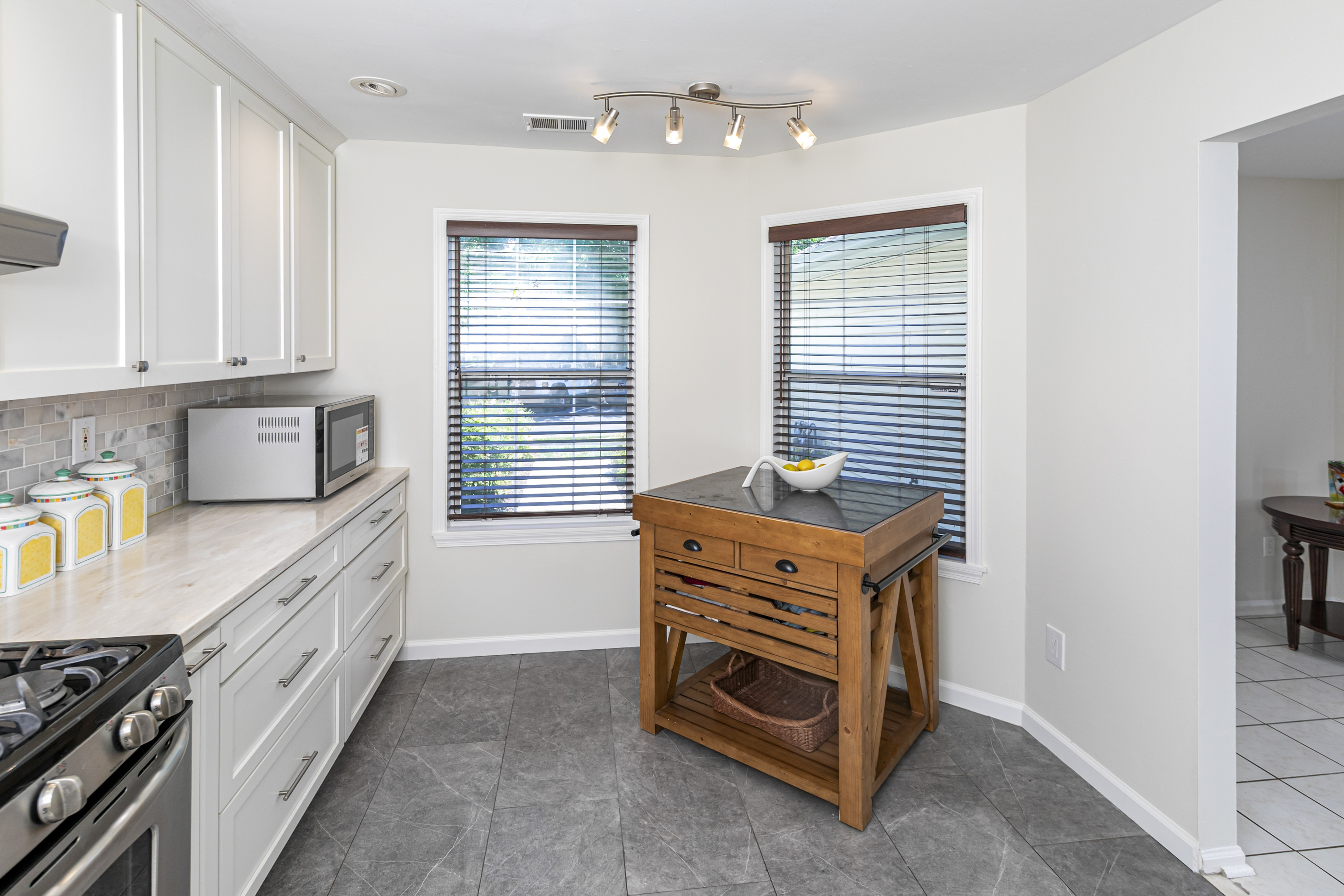  Beautifully Updated, Wonderfully Located near Princeton - 物件實景