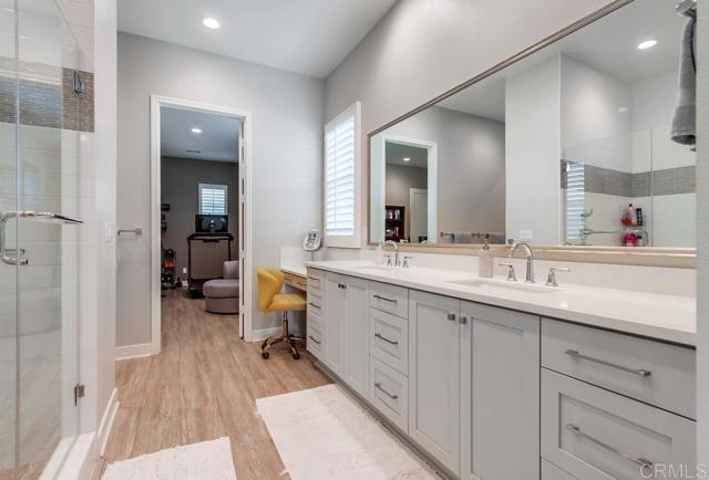 San Marcos, California, 92069, United States, 4 Bedrooms Bedrooms, ,5 BathroomsBathrooms,Residential,For Sale,1987036