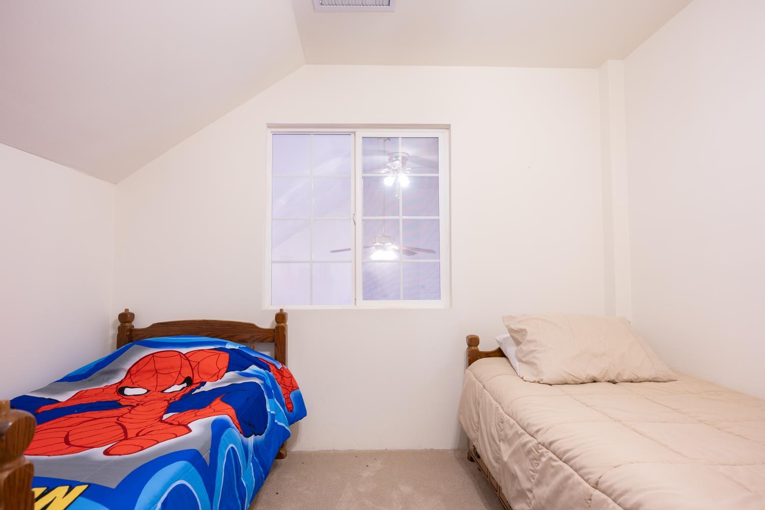 Yosemite West, California, 95389, United States, 5 Bedrooms Bedrooms, ,4 BathroomsBathrooms,Residential,For Sale,2005695