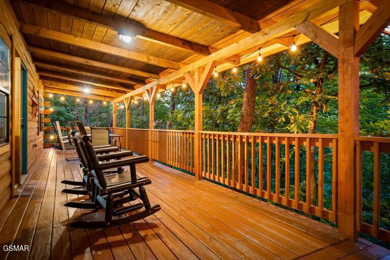 Sevierville, Tennessee, 37876, United States, 2 Bedrooms Bedrooms, ,4 BathroomsBathrooms,Residential,For Sale,2019046