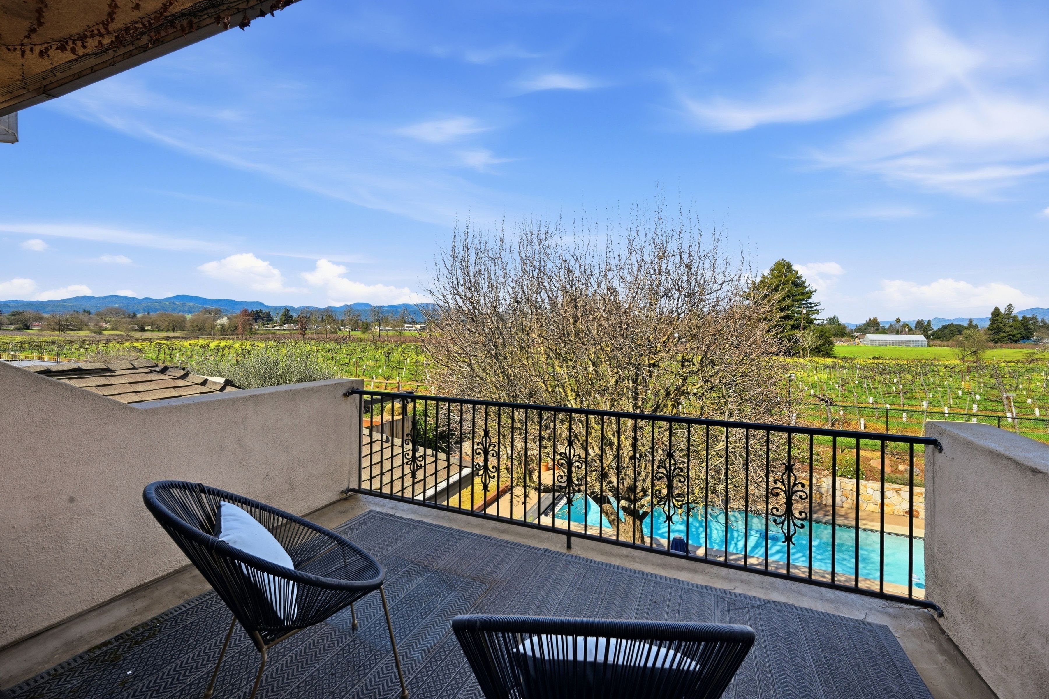  1418 Rosewood Avenue - 物件實景