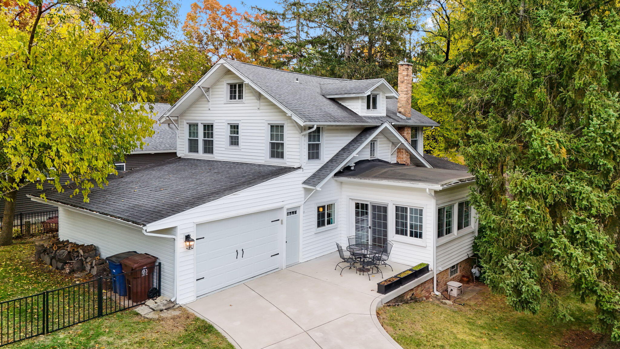 Long Beach, Indiana, 46360, United States, 5 Bedrooms Bedrooms, ,2 BathroomsBathrooms,Residential,For Sale,1987999