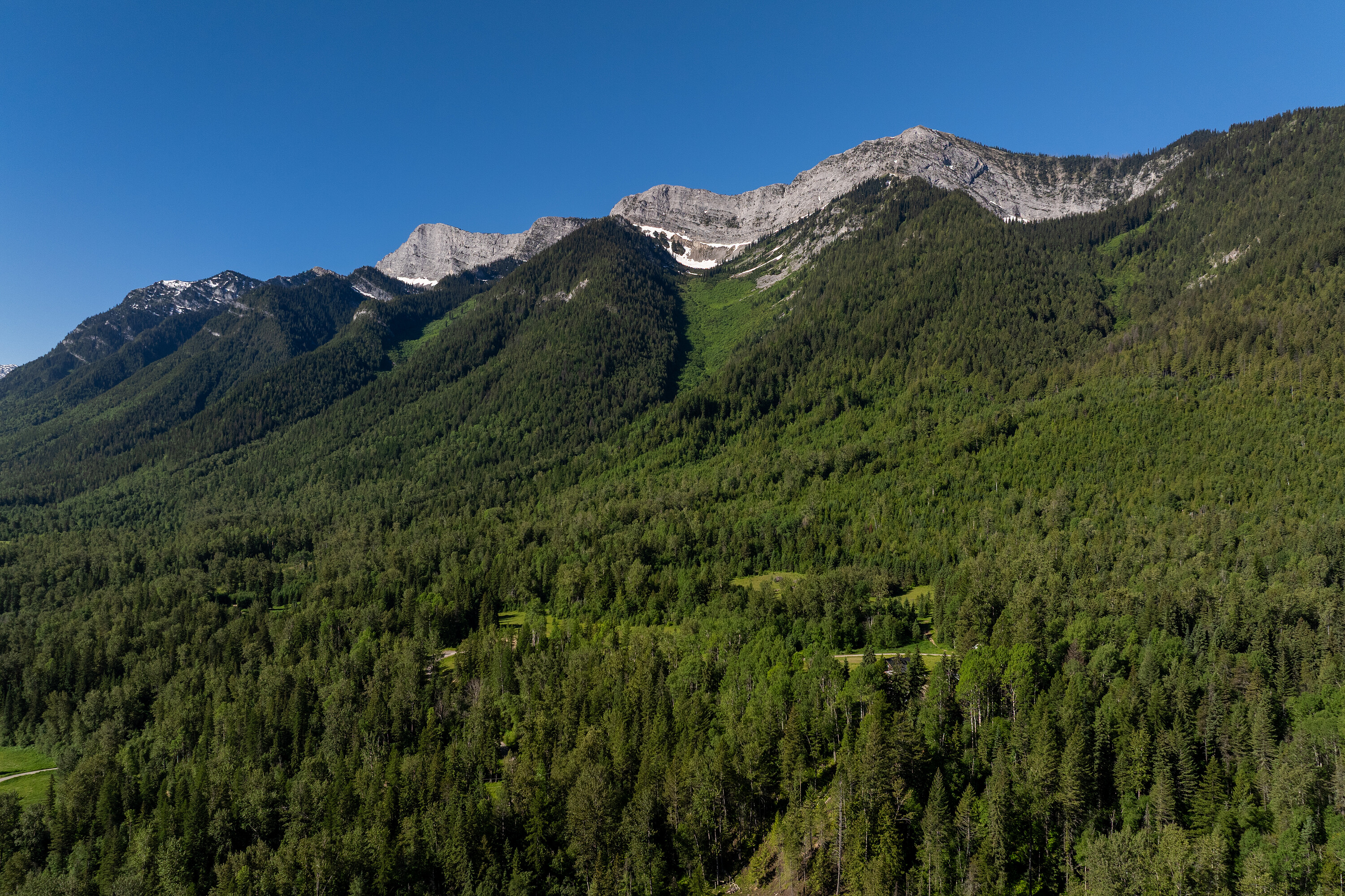  Exclusive Mountain Property - 物件實景