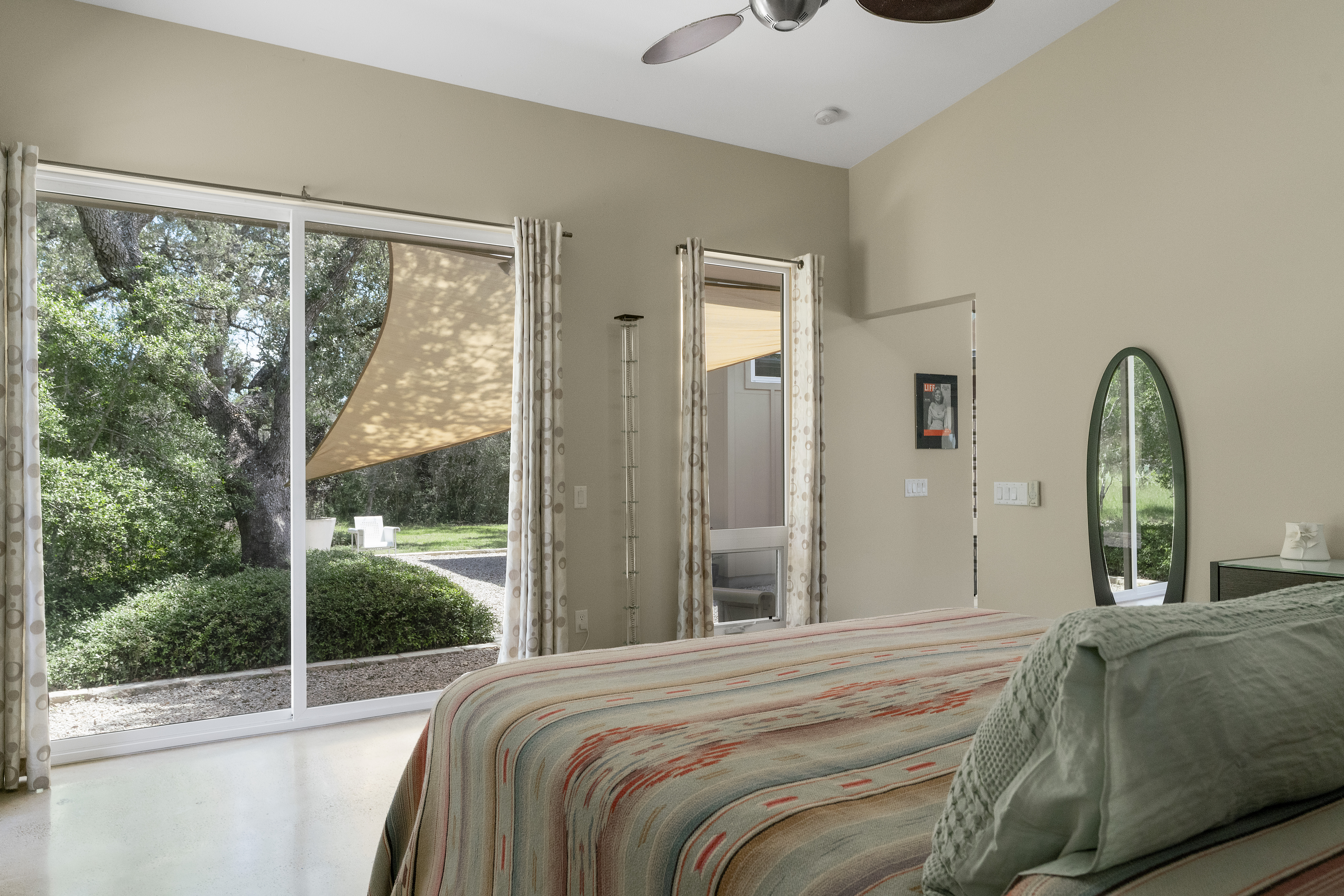  A Modern Hill Country Retreat on 5 Lush Acres - 物件實景