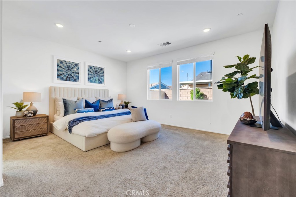 Moreno Valley, California, 92553, United States, 3 Bedrooms Bedrooms, ,2 BathroomsBathrooms,Residential,For Sale,2042349