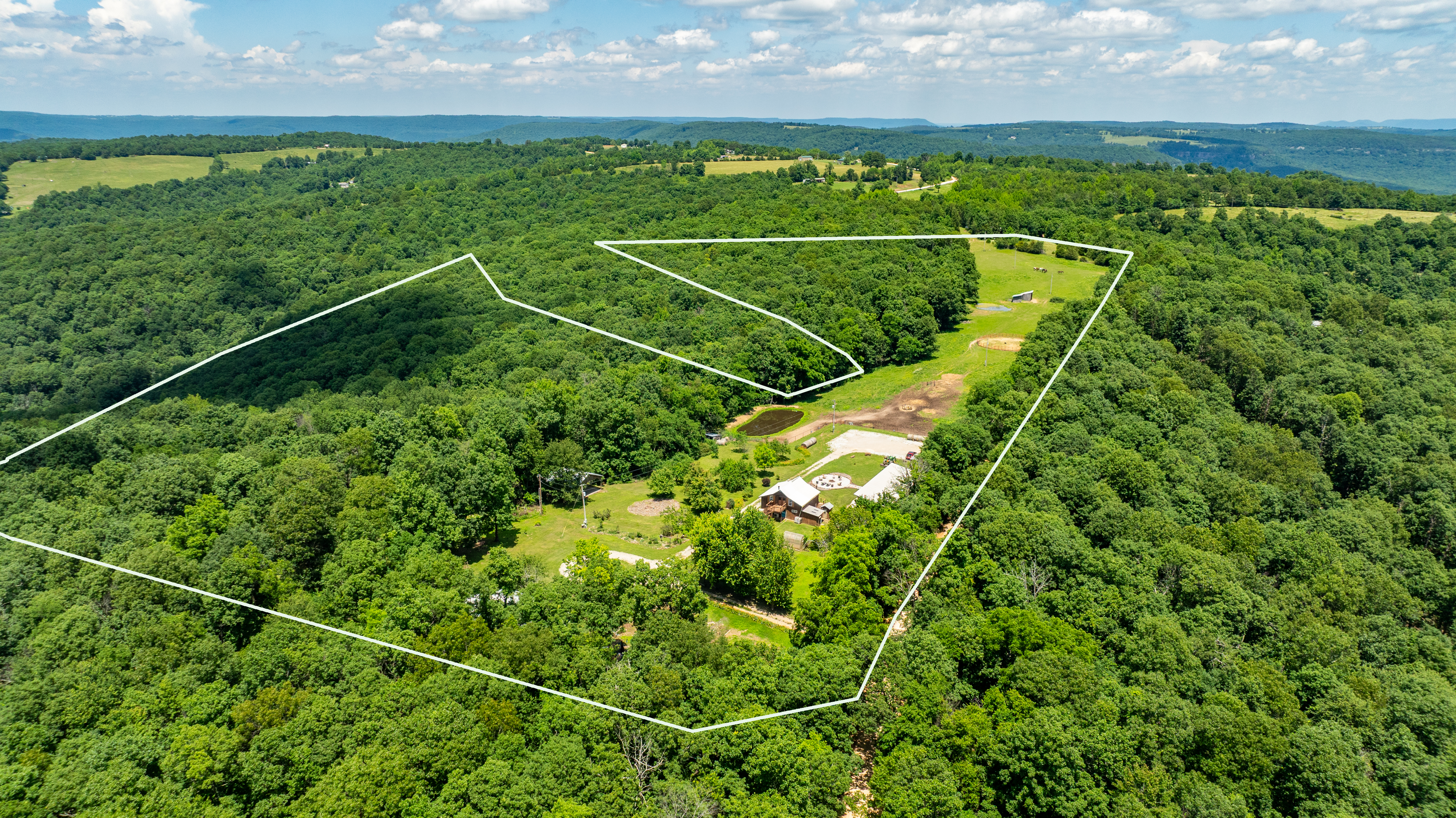 2306 County Road 8050, Jasper, AR, 72641 - 物件實景