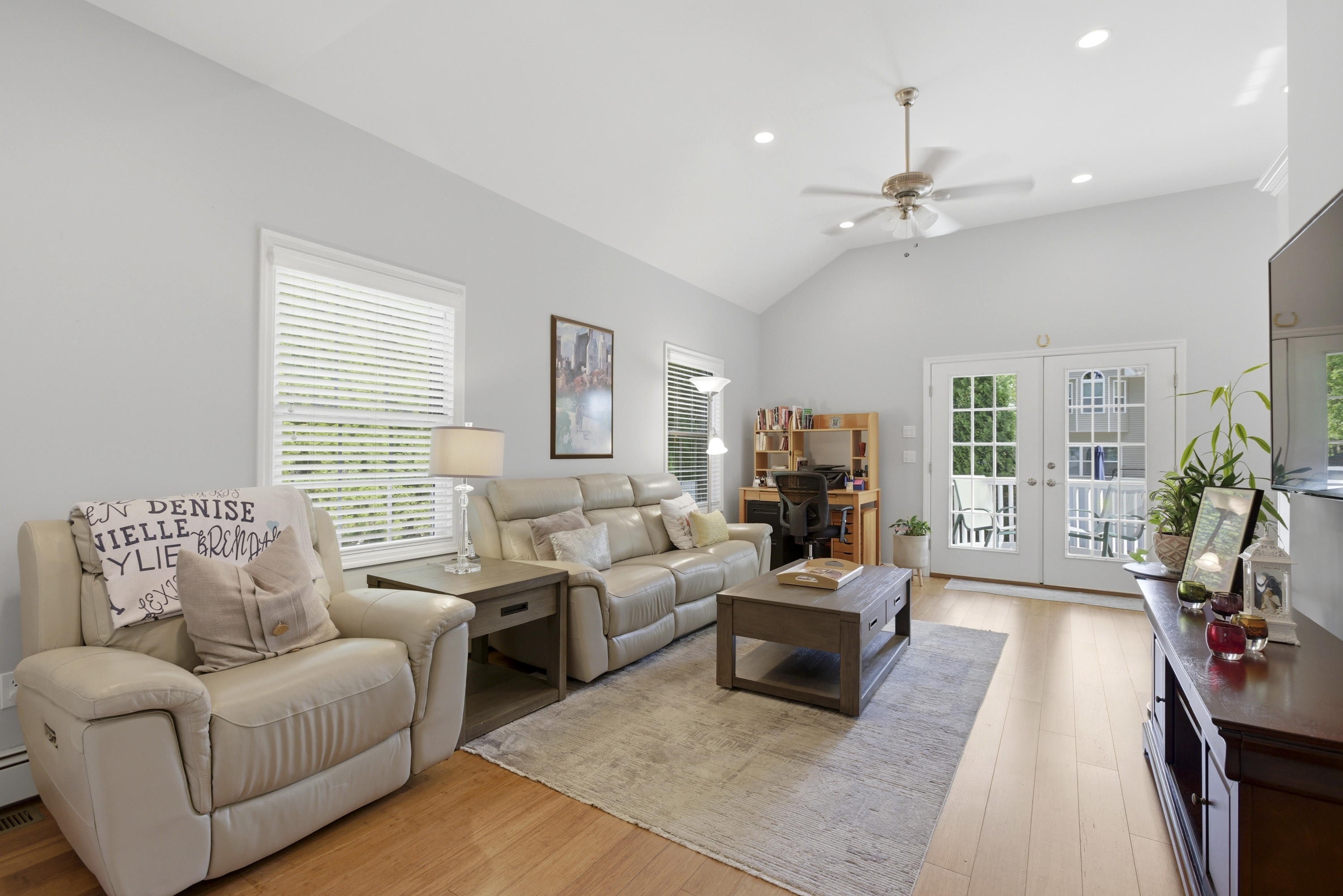  10 Cayla Lane, Port Jefferson Station, NY 11776 - 物件實景
