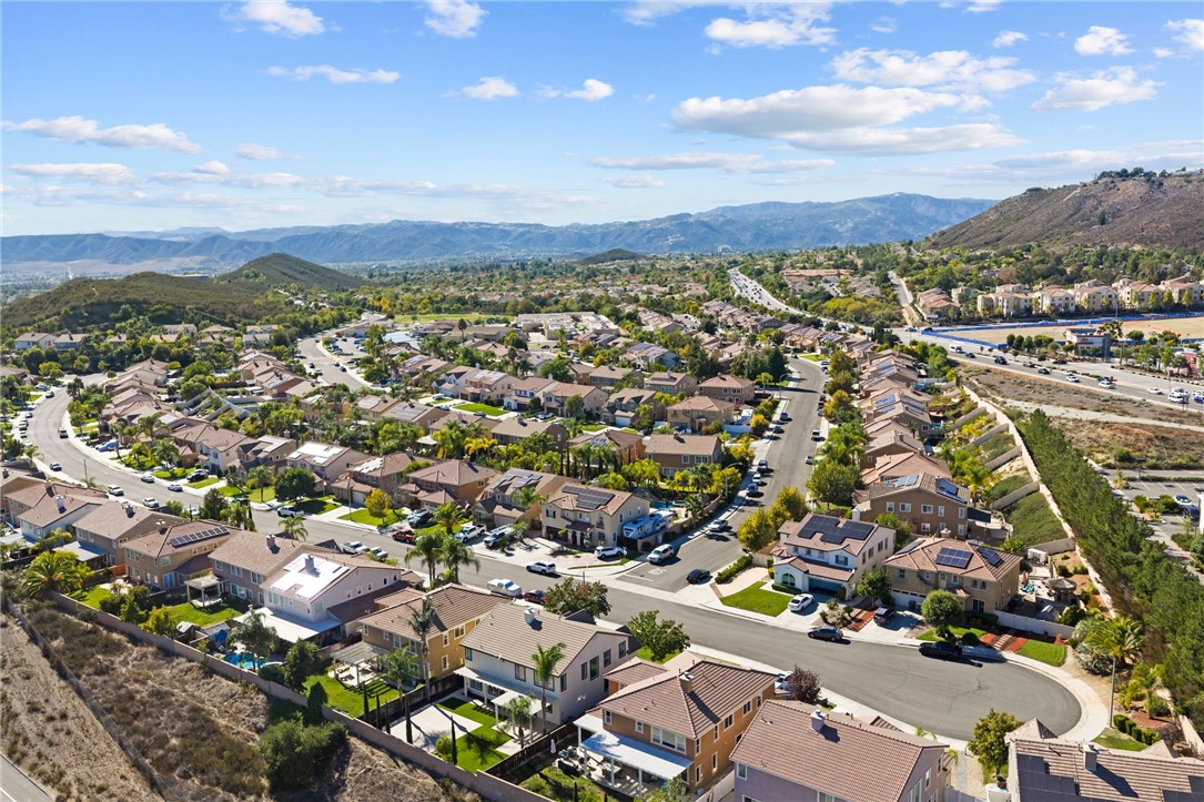 Murrieta, California, 92562, United States, 5 Bedrooms Bedrooms, ,3 BathroomsBathrooms,Residential,For Sale,1983032