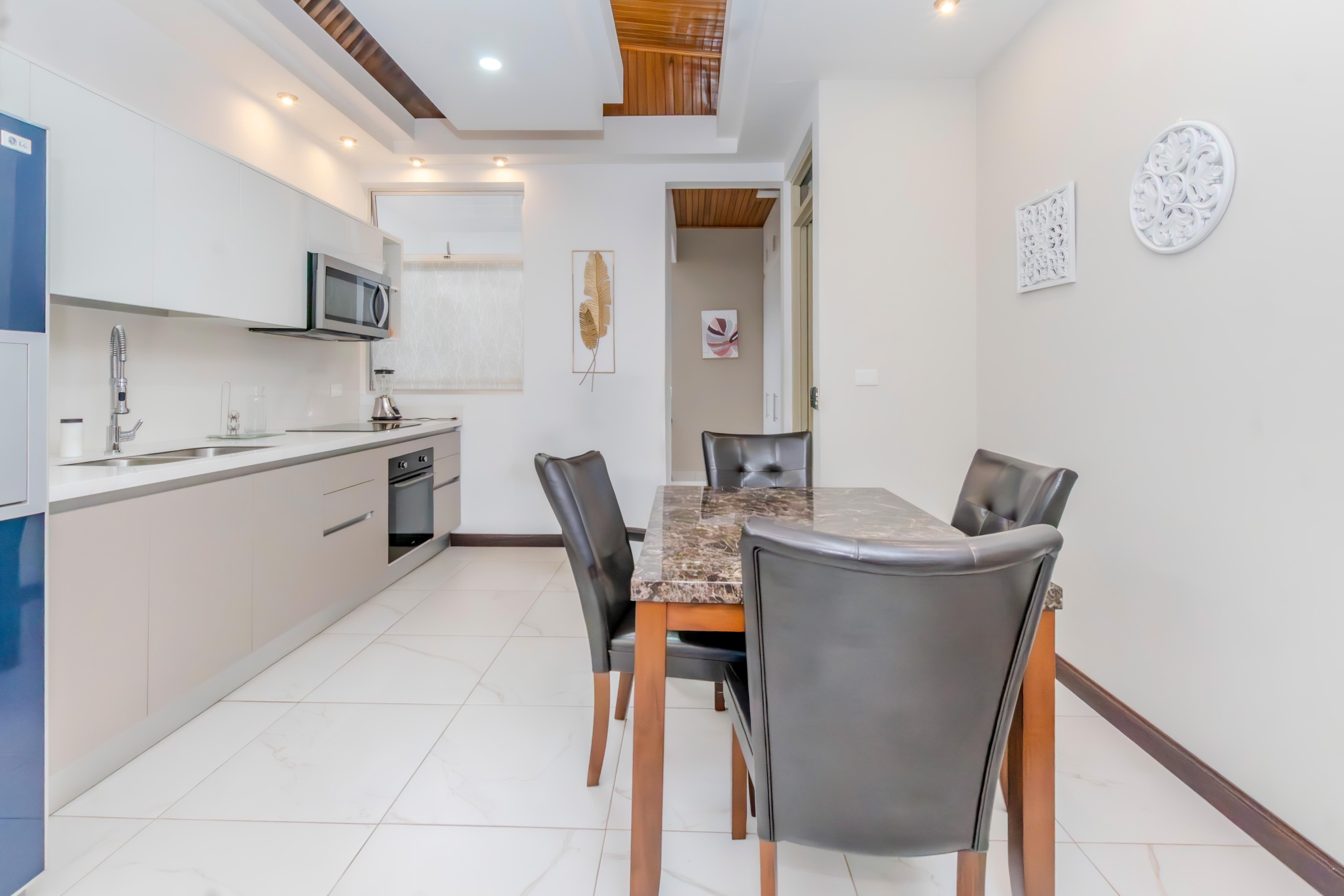 La Guacima, Alajuela, CR, 4 Bedrooms Bedrooms, ,2 BathroomsBathrooms,Residential,For Sale,1708336