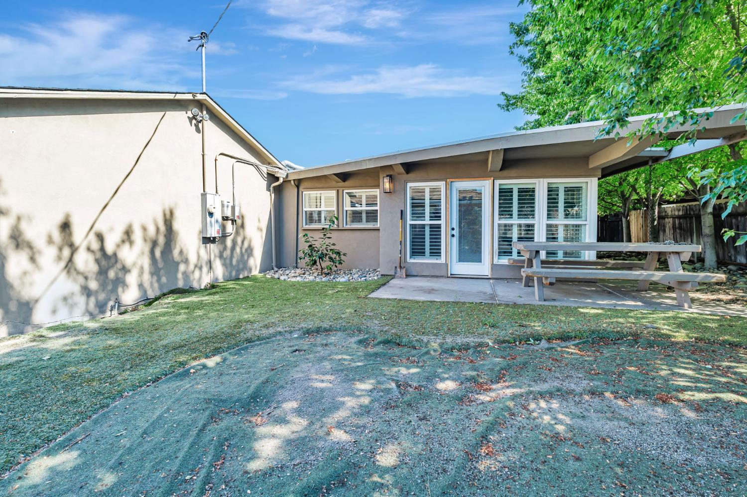 Stockton, California, 95207, United States, 3 Bedrooms Bedrooms, ,2 BathroomsBathrooms,Residential,For Sale,1915984