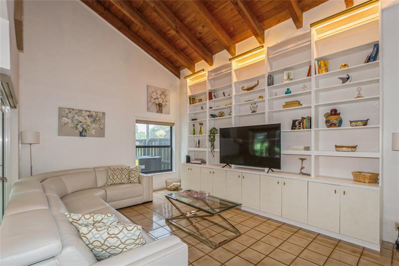 Pembroke Pines, Florida, 33026, United States, 3 Bedrooms Bedrooms, ,3 BathroomsBathrooms,Residential,For Sale,1857151