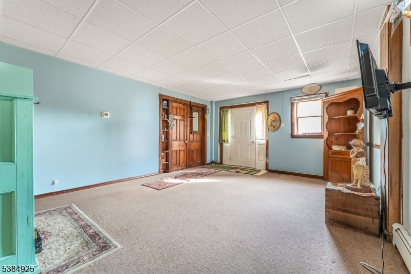 Holland Twp., New Jersey, 08848, United States, 3 Bedrooms Bedrooms, ,3 BathroomsBathrooms,Residential,For Sale,1949740