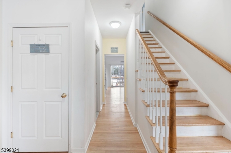 Lafayette Twp., New Jersey, 07848, United States, 5 Bedrooms Bedrooms, ,4 BathroomsBathrooms,Residential,For Sale,2003024