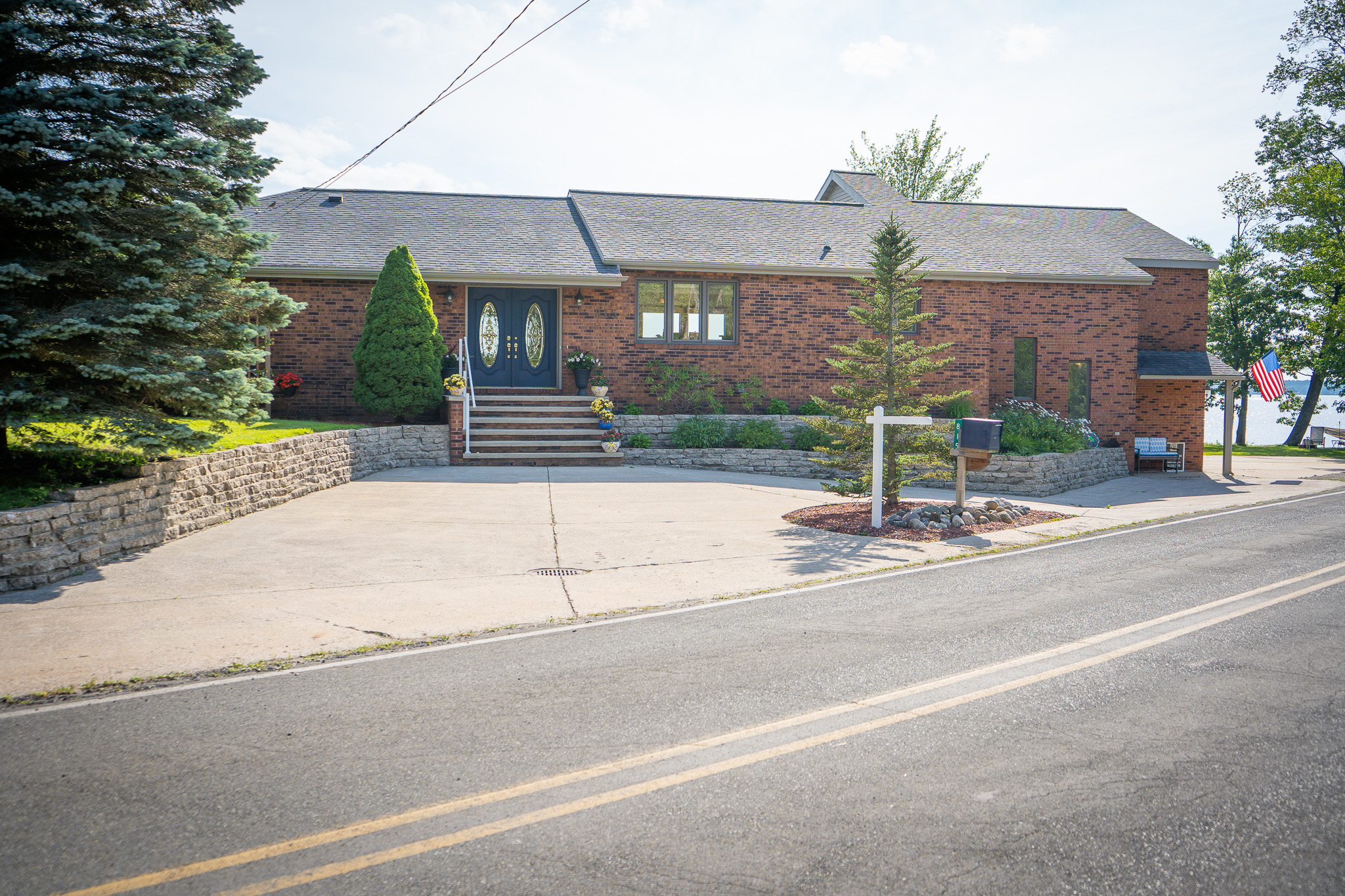 Cadillac, Michigan, 49601, United States, 5 Bedrooms Bedrooms, ,4 BathroomsBathrooms,Residential,For Sale,1905816