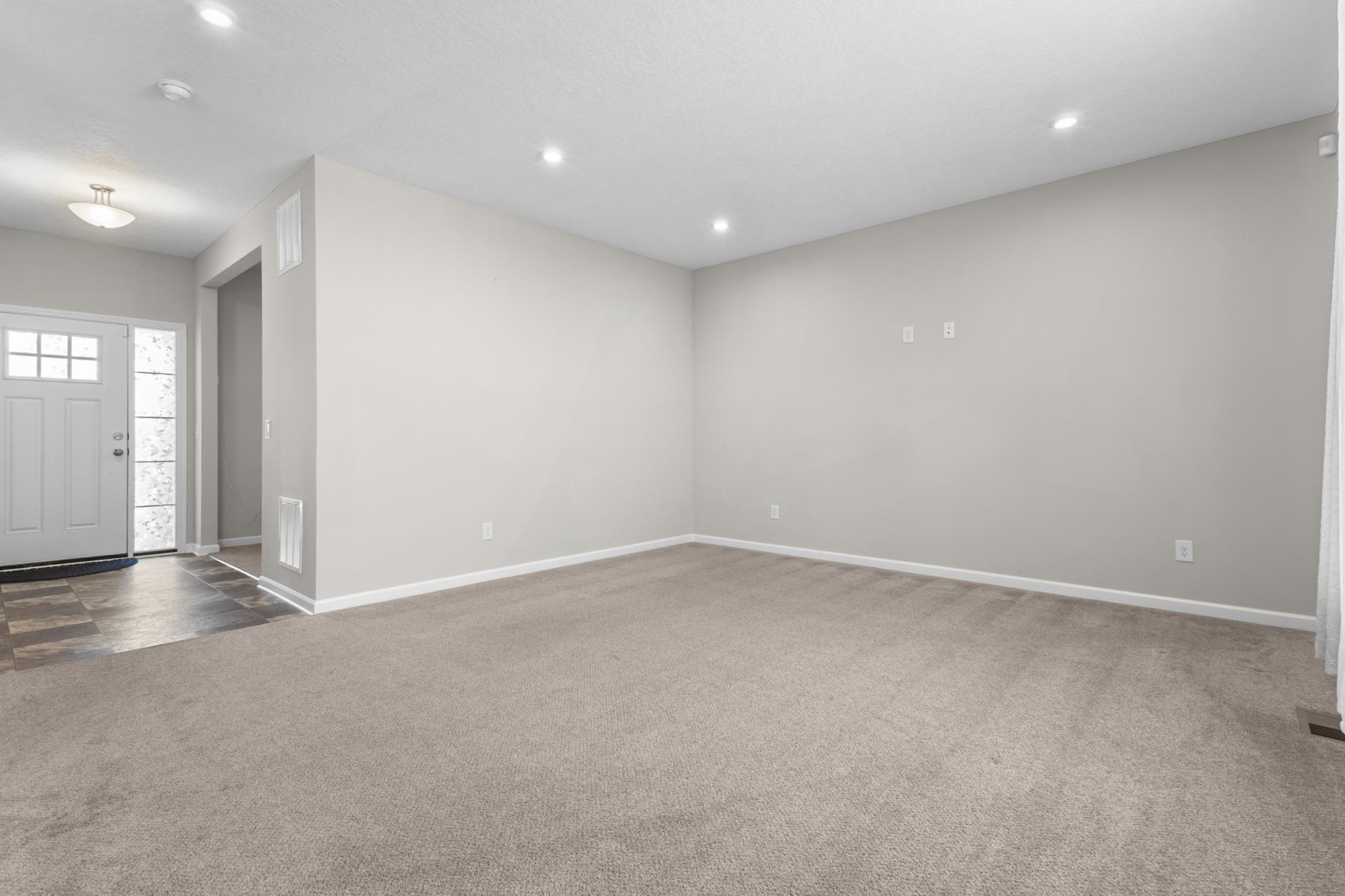 Farmington, Minnesota, 55024, United States, 4 Bedrooms Bedrooms, ,2 BathroomsBathrooms,Residential,For Sale,1991916