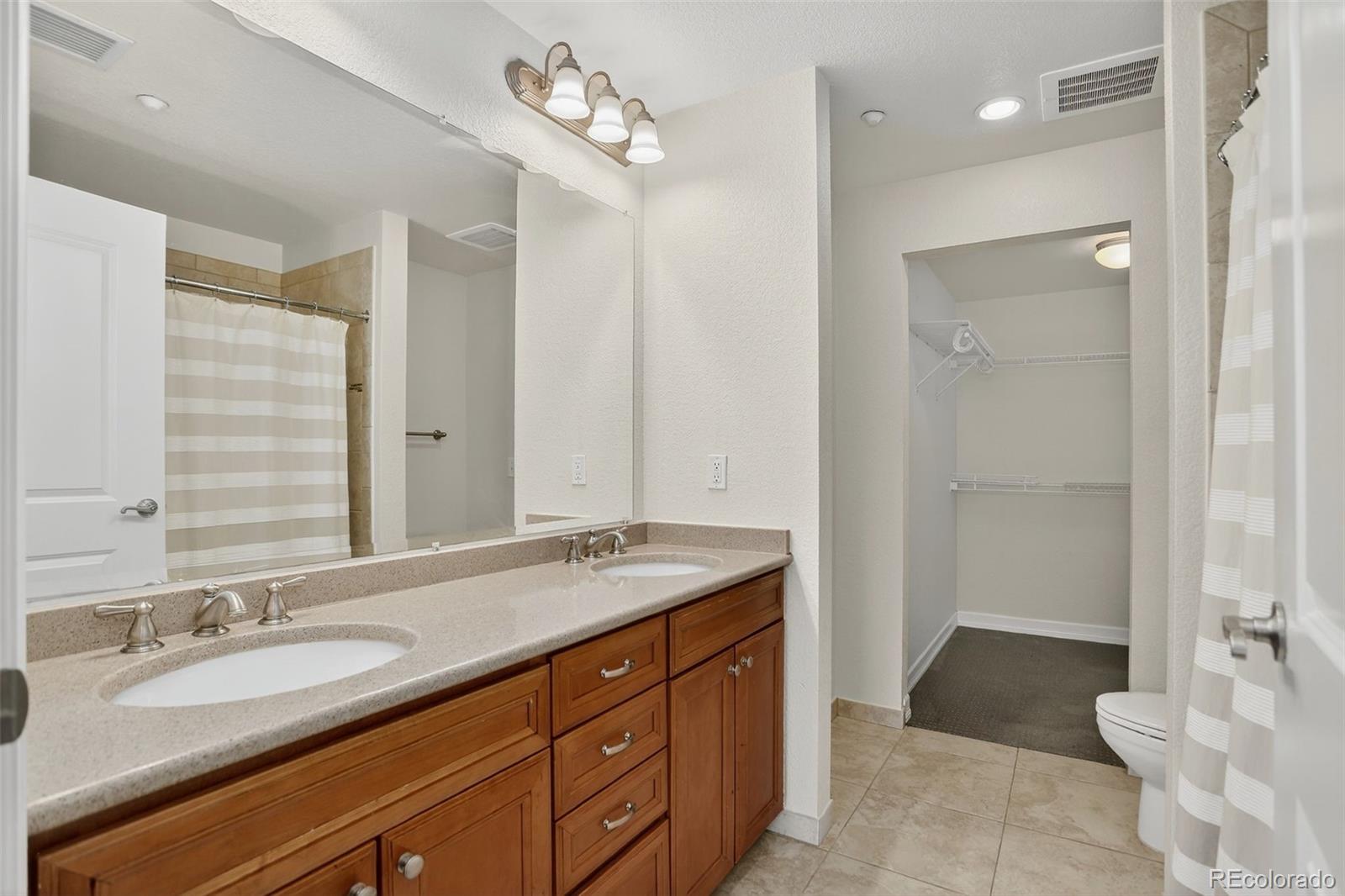 Denver, Colorado, 80210, United States, 2 Bedrooms Bedrooms, ,2 BathroomsBathrooms,Residential,For Sale,1805230