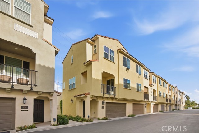 El Monte, California, 91731, United States, 2 Bedrooms Bedrooms, ,3 BathroomsBathrooms,Residential,For Sale,2010980