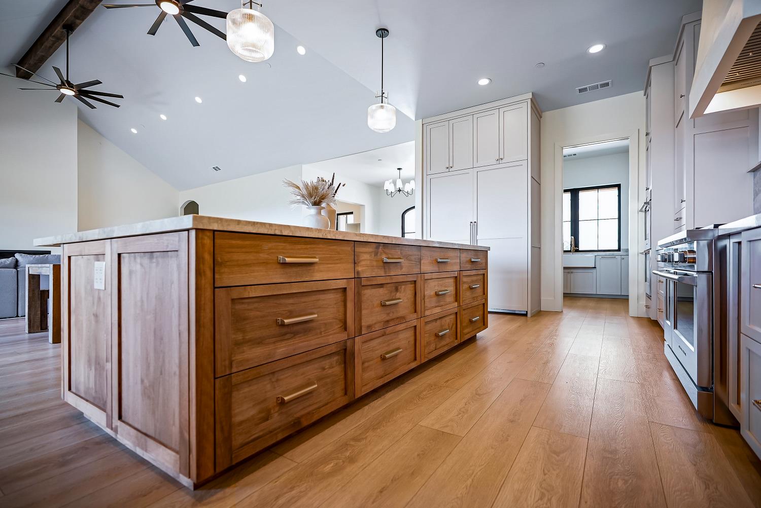 Burson, California, 95225, United States, 4 Bedrooms Bedrooms, ,4 BathroomsBathrooms,Residential,For Sale,2040271