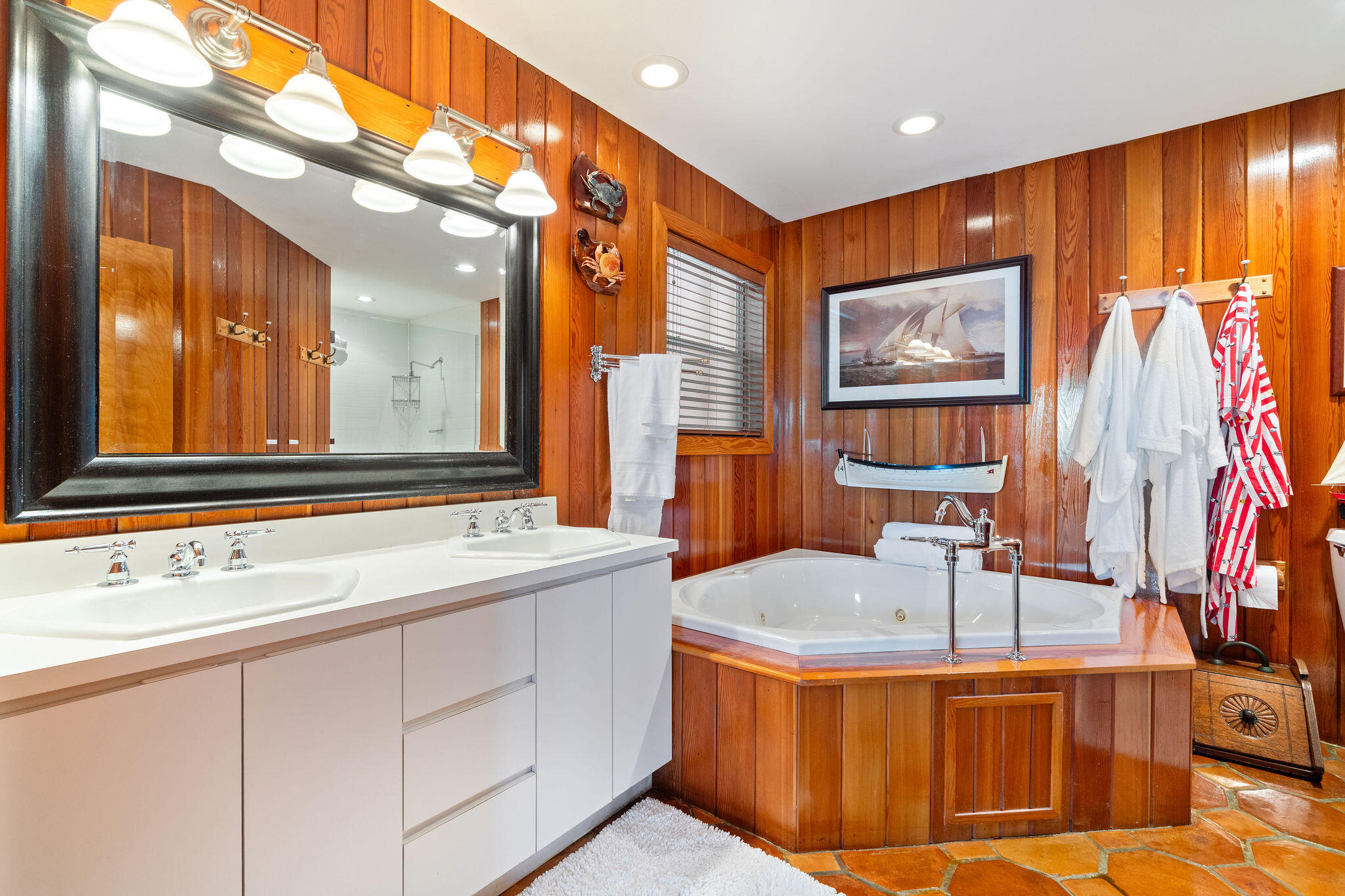 Islamorada, Florida, 33036, United States, 5 Bedrooms Bedrooms, ,3 BathroomsBathrooms,Residential,For Sale,1998109