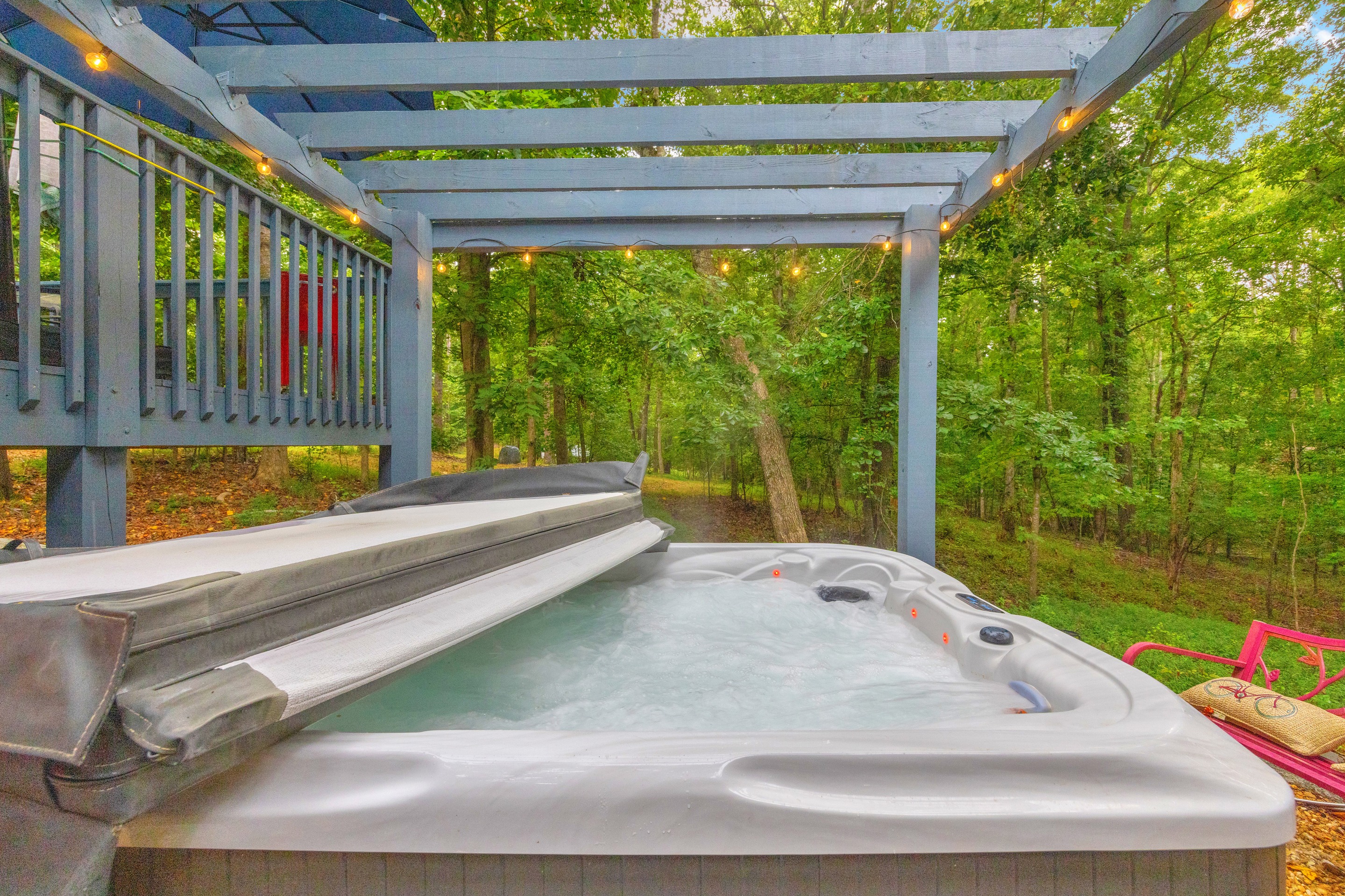 Hartwell, Georgia, 30643, United States, 2 Bedrooms Bedrooms, ,1 BathroomBathrooms,Residential,For Sale,1908192