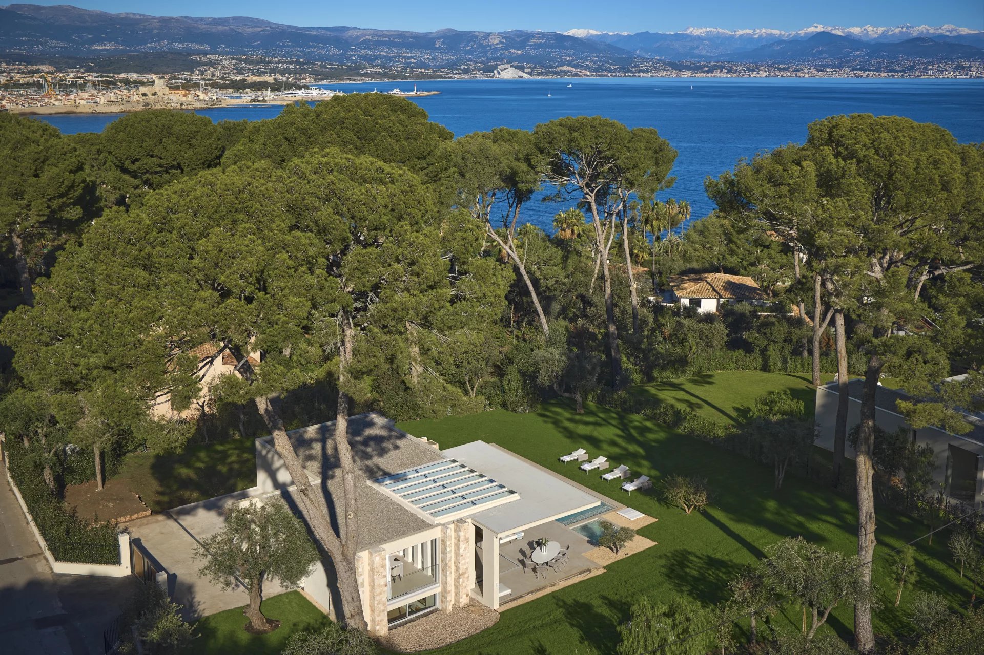 Antibes, Provence-Alpes-Côte d?Azur, 06600, FR, 4 Bedrooms Bedrooms, ,4 BathroomsBathrooms,Residential,For Sale,1610674