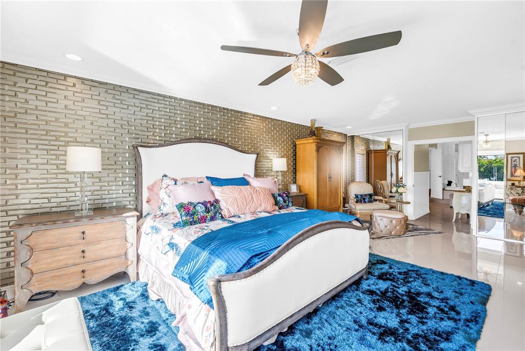 St Petersburg, Florida, 33715, United States, 4 Bedrooms Bedrooms, ,5 BathroomsBathrooms,Residential,For Sale,1999732