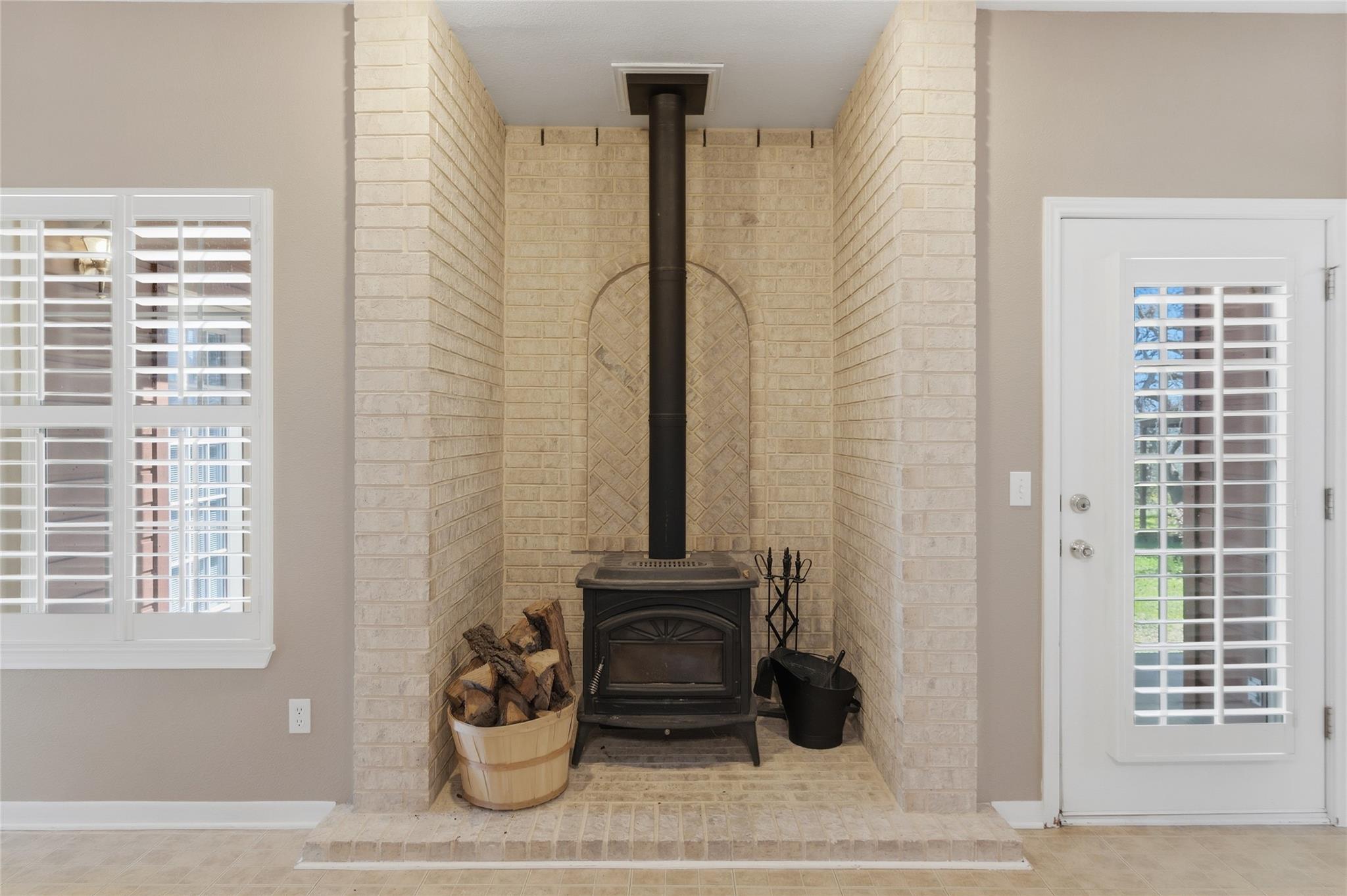 Seguin, Texas, 78155, United States, 3 Bedrooms Bedrooms, ,3 BathroomsBathrooms,Residential,For Sale,2037314
