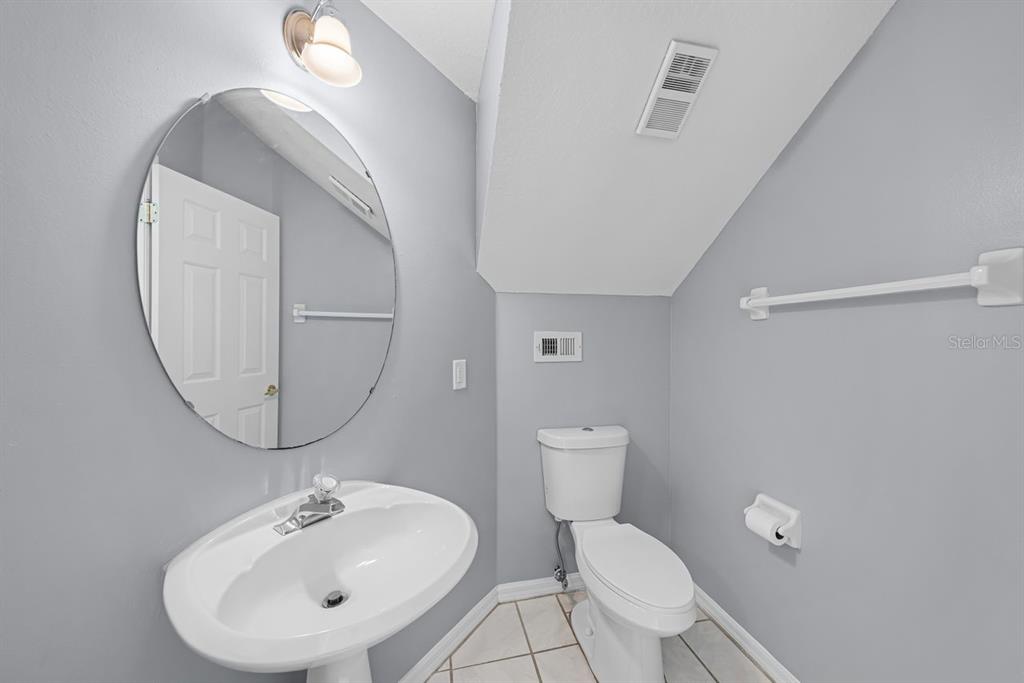 Apopka, Florida, 32712, United States, 5 Bedrooms Bedrooms, ,5 BathroomsBathrooms,Residential,For Sale,1806411