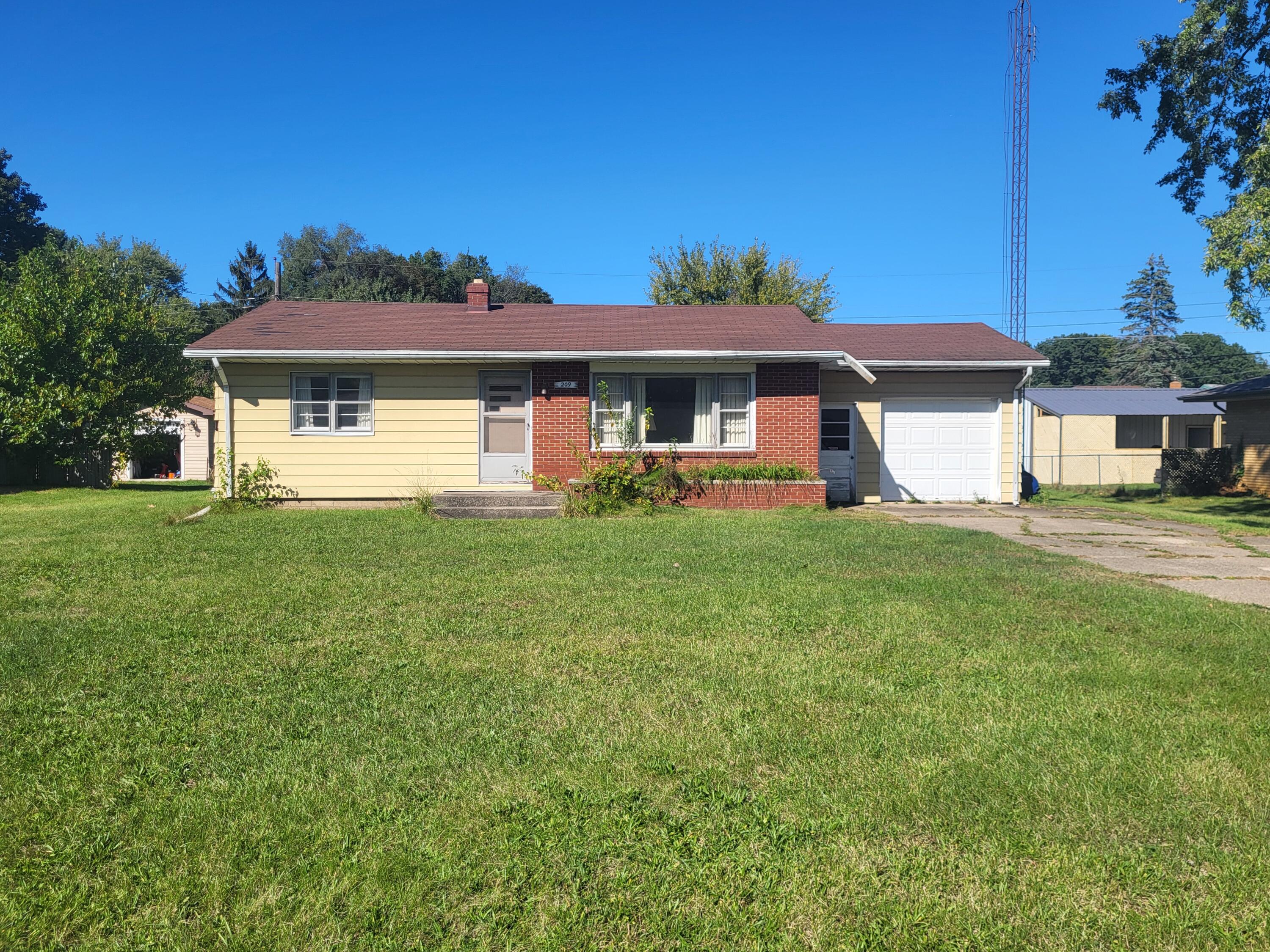 Kublick Dr, Benton Harbor, MI 49022