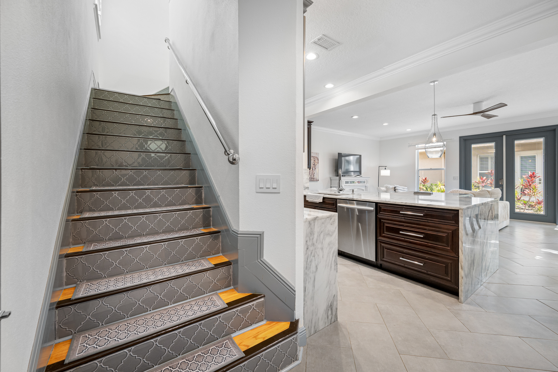 St Petersburg, Florida, 33701, United States, 3 Bedrooms Bedrooms, ,3 BathroomsBathrooms,Residential,For Sale,1979371