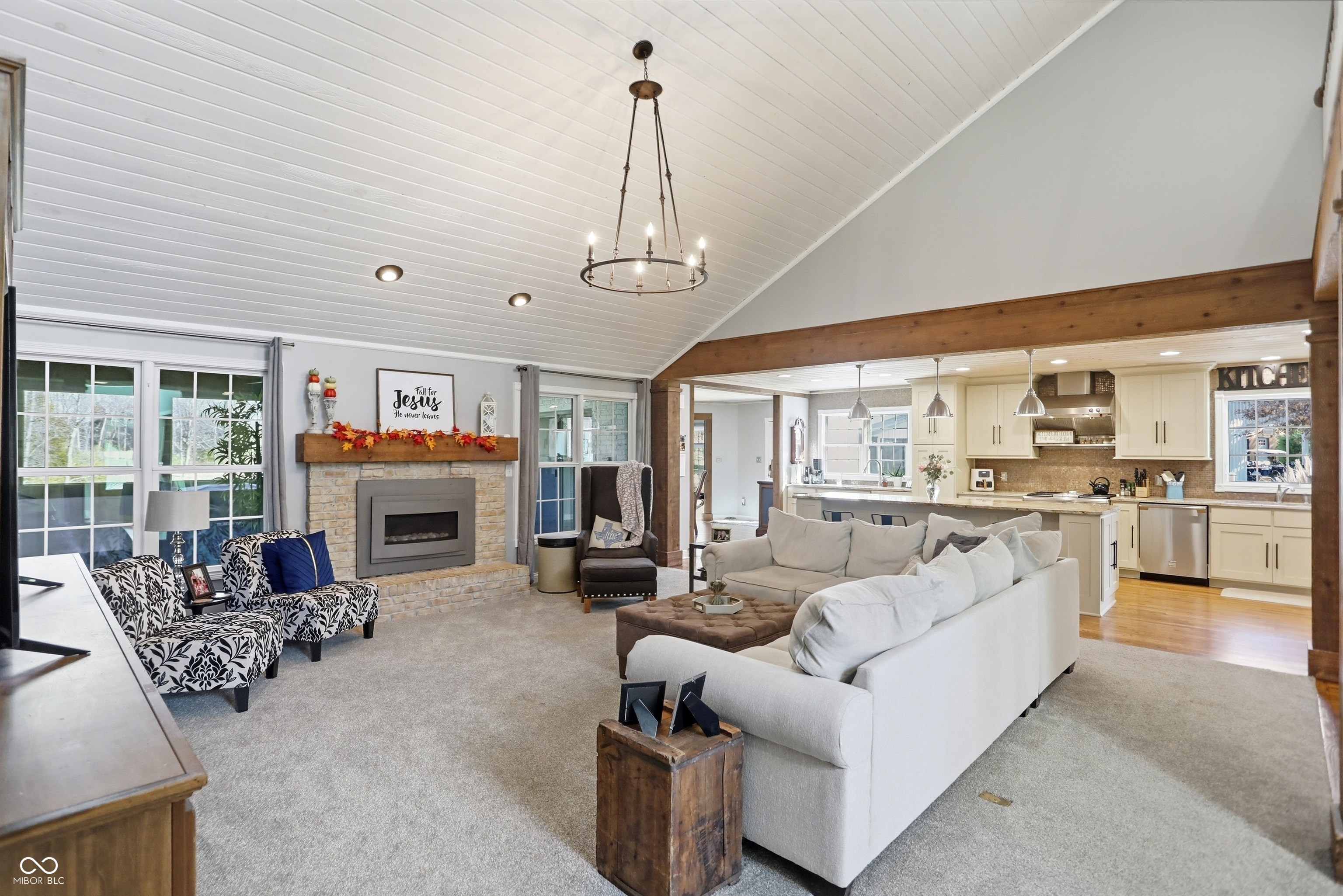 Bargersville, Indiana, 46106, United States, 5 Bedrooms Bedrooms, ,6 BathroomsBathrooms,Residential,For Sale,1992401