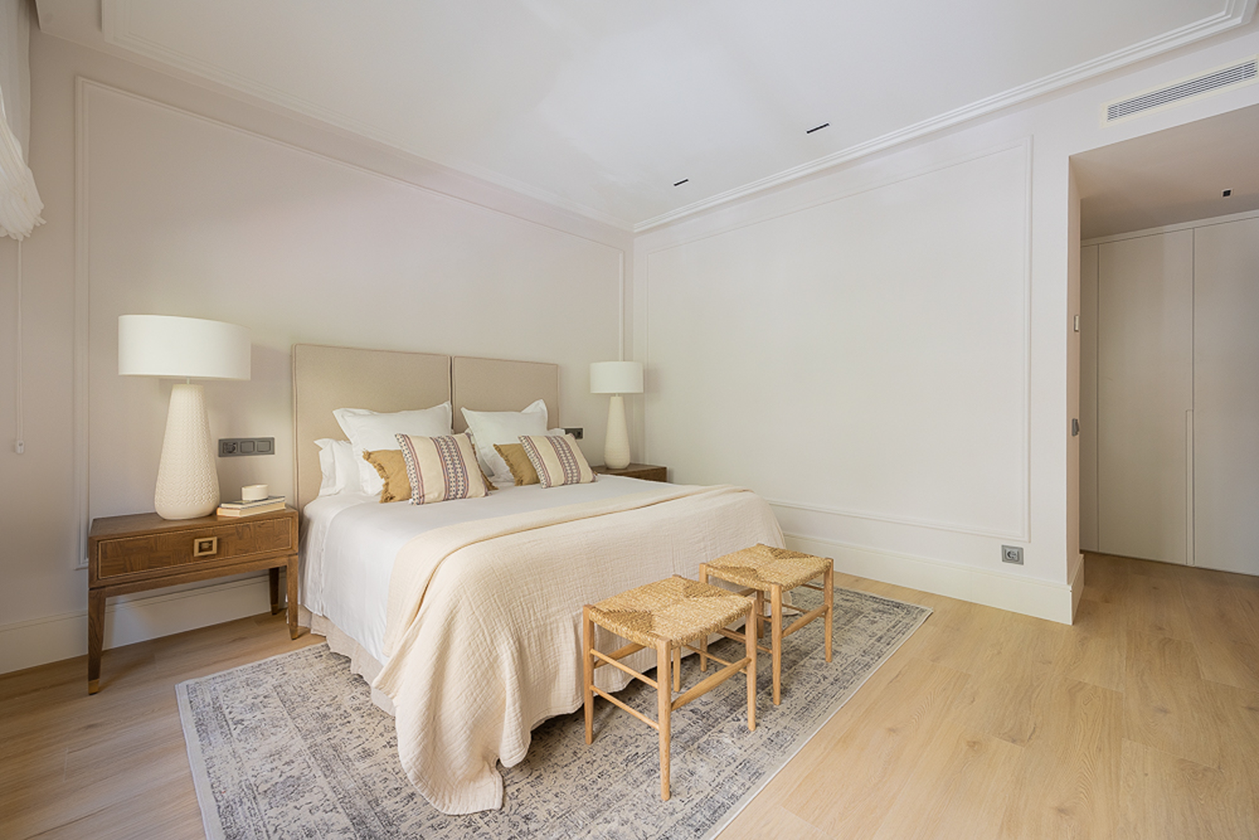  Fantastic 4-bedroom home with a private patio, in the Salamanca neighborhood. - 物件實景