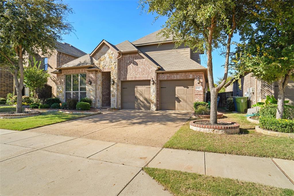 Lewisville, Texas, 75067, United States, 3 Bedrooms Bedrooms, ,3 BathroomsBathrooms,Residential,For Sale,1975272
