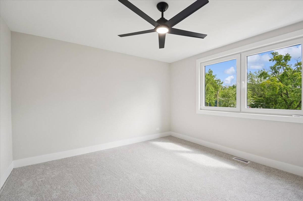 Naperville, Illinois, 60565, United States, 4 Bedrooms Bedrooms, ,3 BathroomsBathrooms,Residential,For Sale,1932605