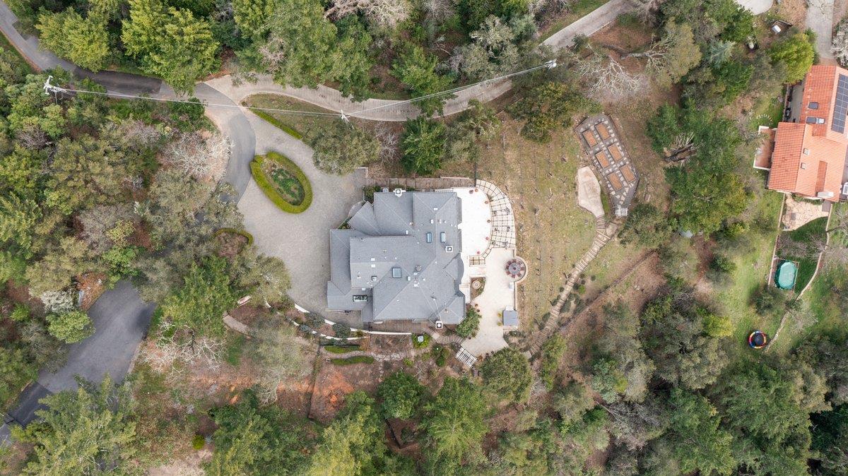 Los Gatos, California, 95033, United States, 5 Bedrooms Bedrooms, ,4 BathroomsBathrooms,Residential,For Sale,1744780