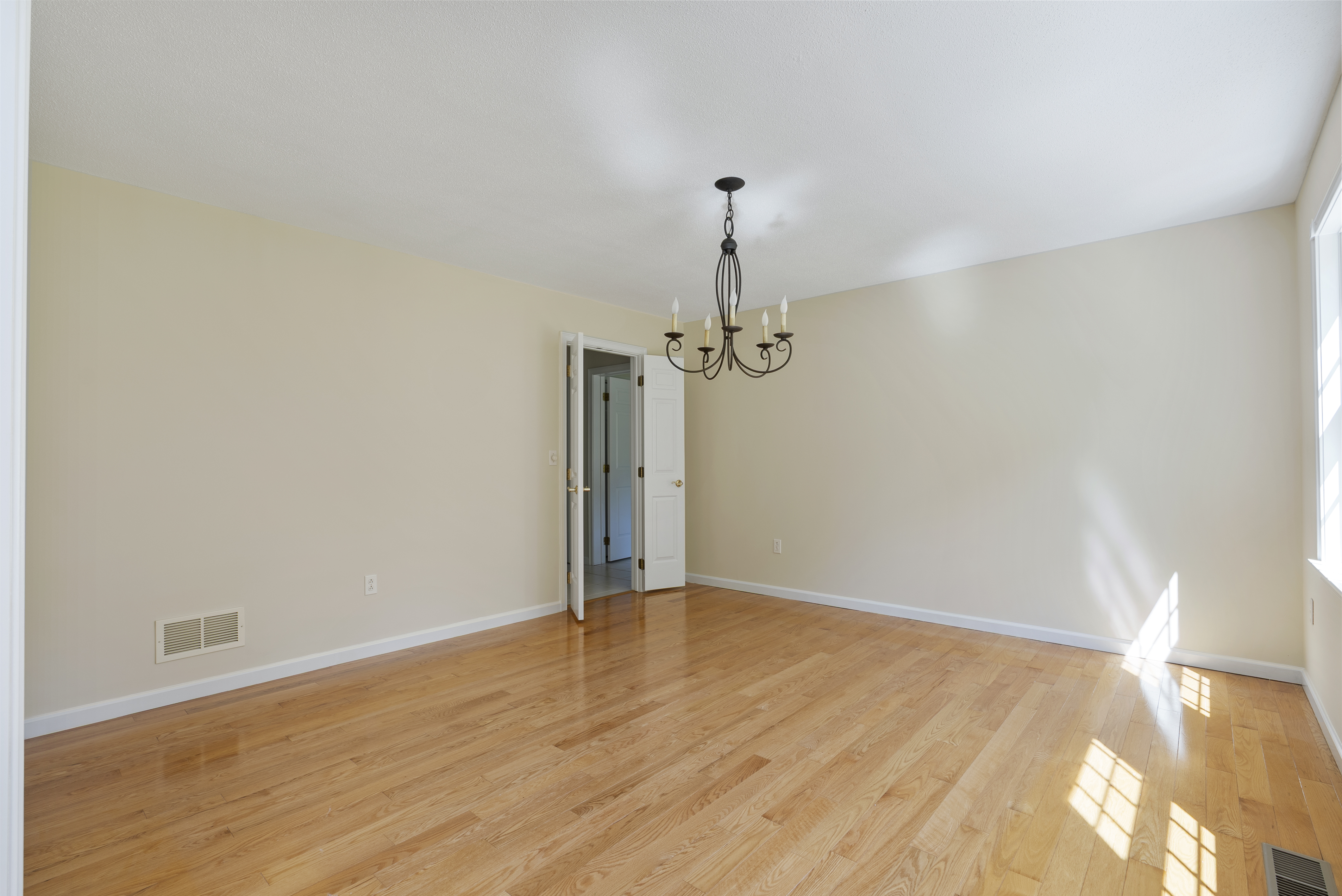  555 Waterville Road - 物件實景